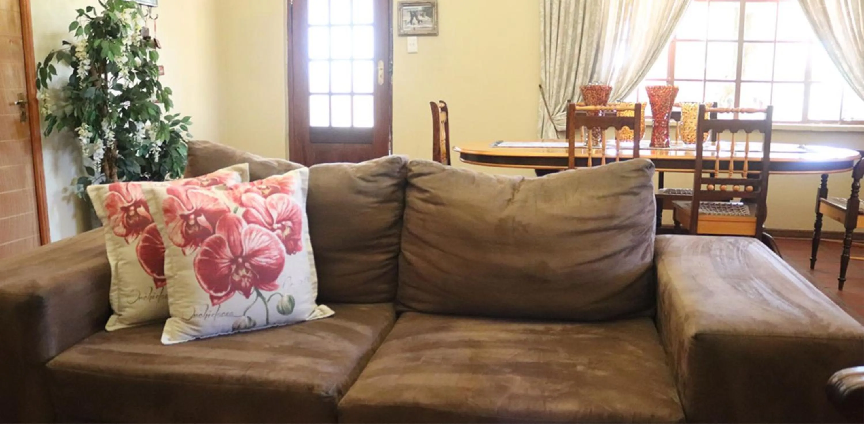 Deluxe Villa in De Stallen Guest Villas and Golf Course