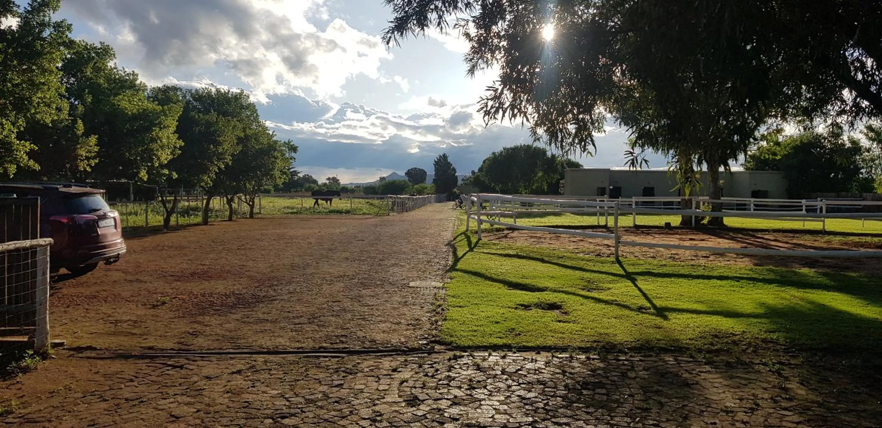 Parking in De Stallen Guest Villas and Golf Course