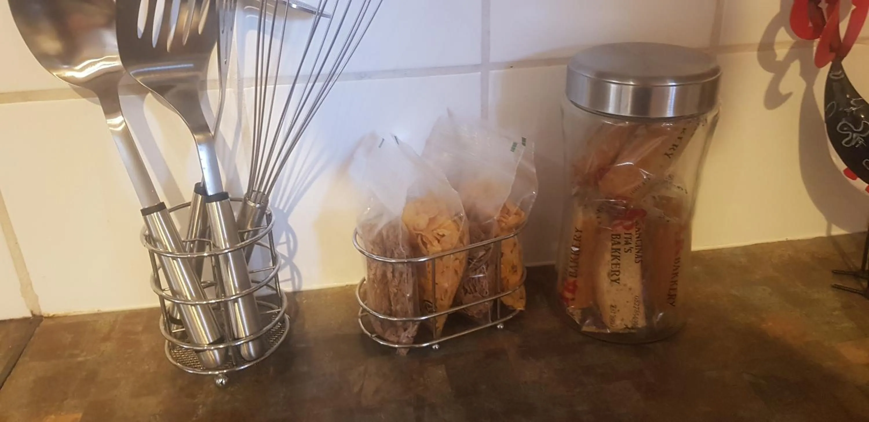 Kitchen or kitchenette in De Stallen Guest Villas and Golf Course