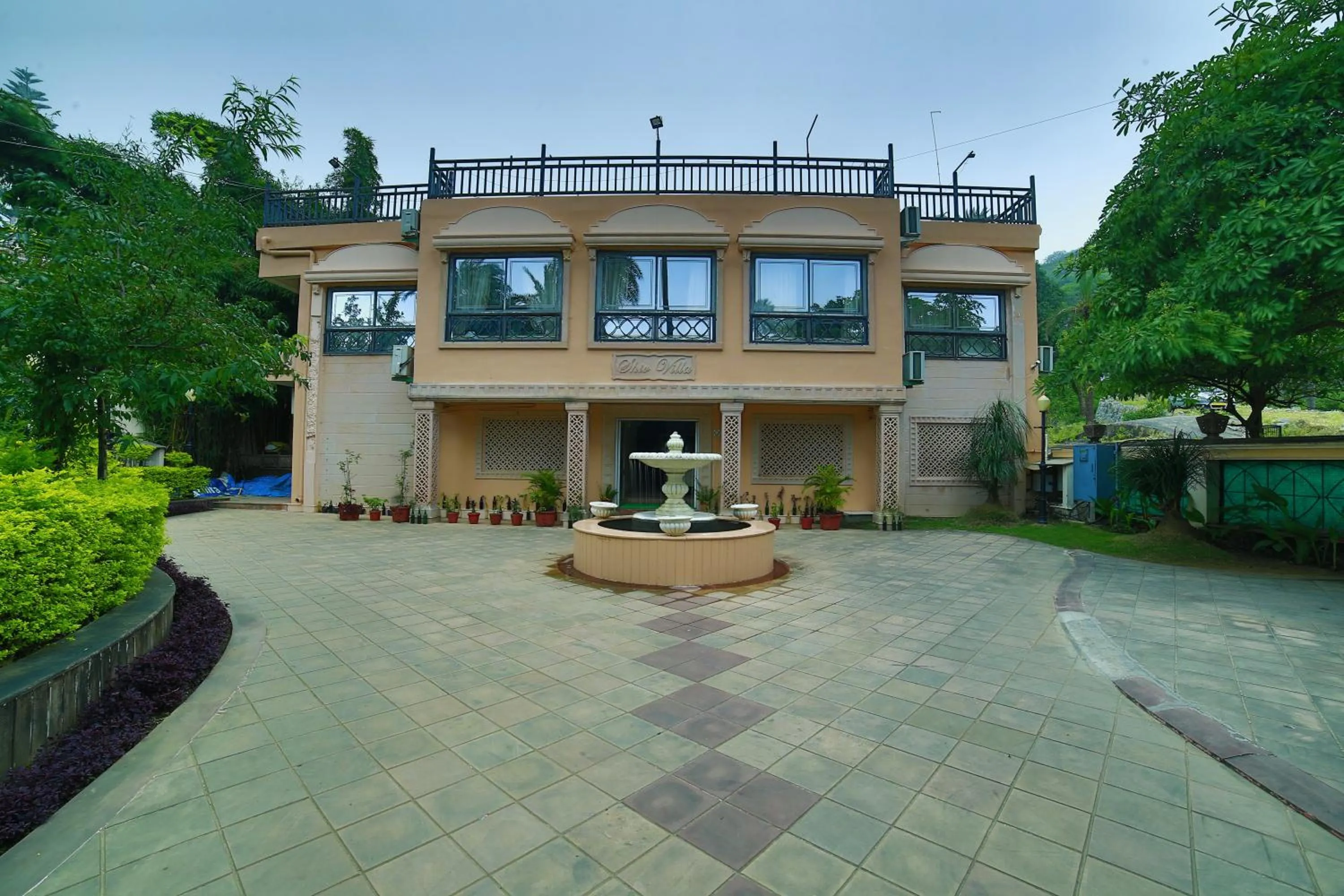 Property building in Hotel Shiv Villa