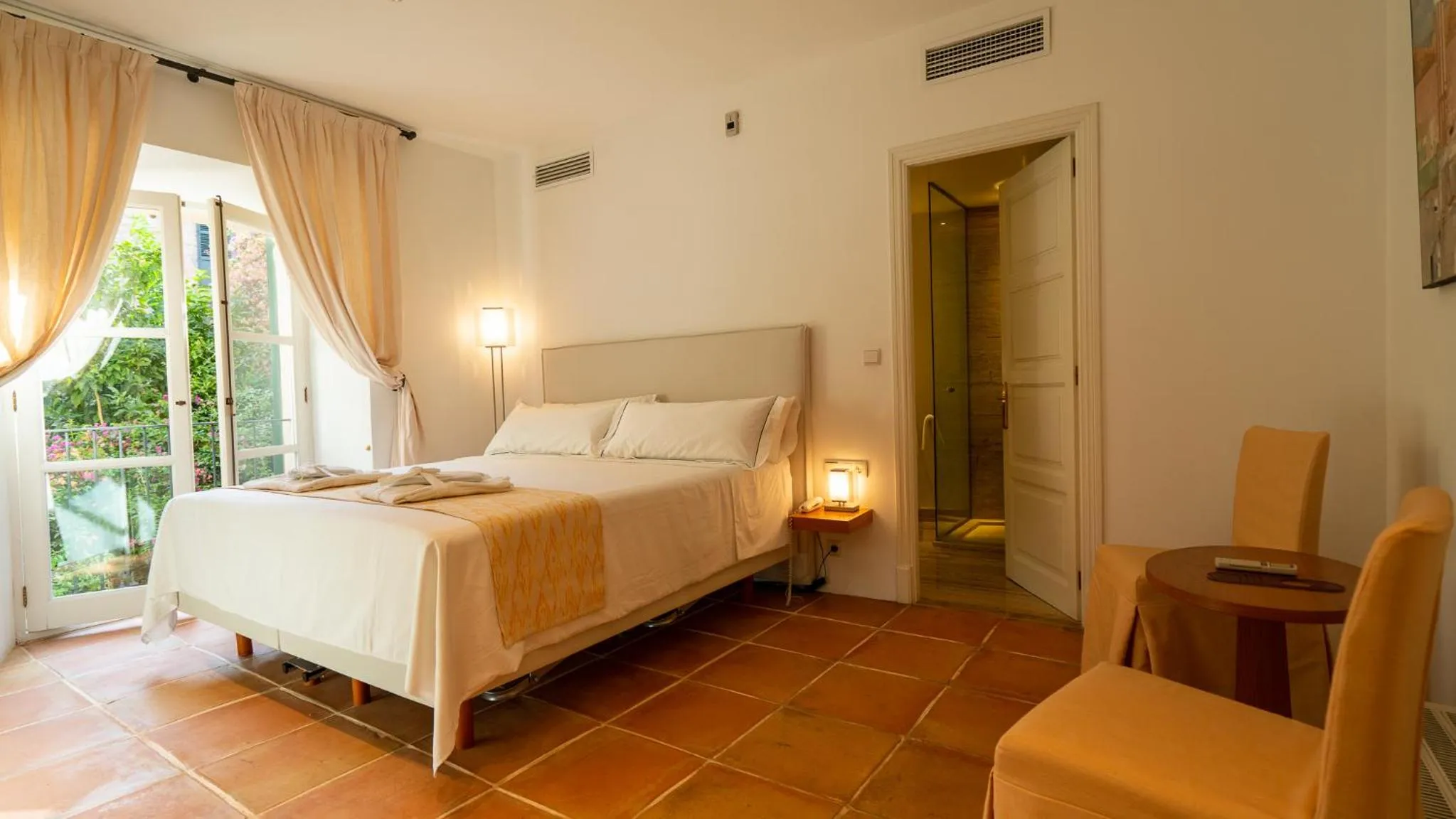 Bed in Hotel Can Verdera