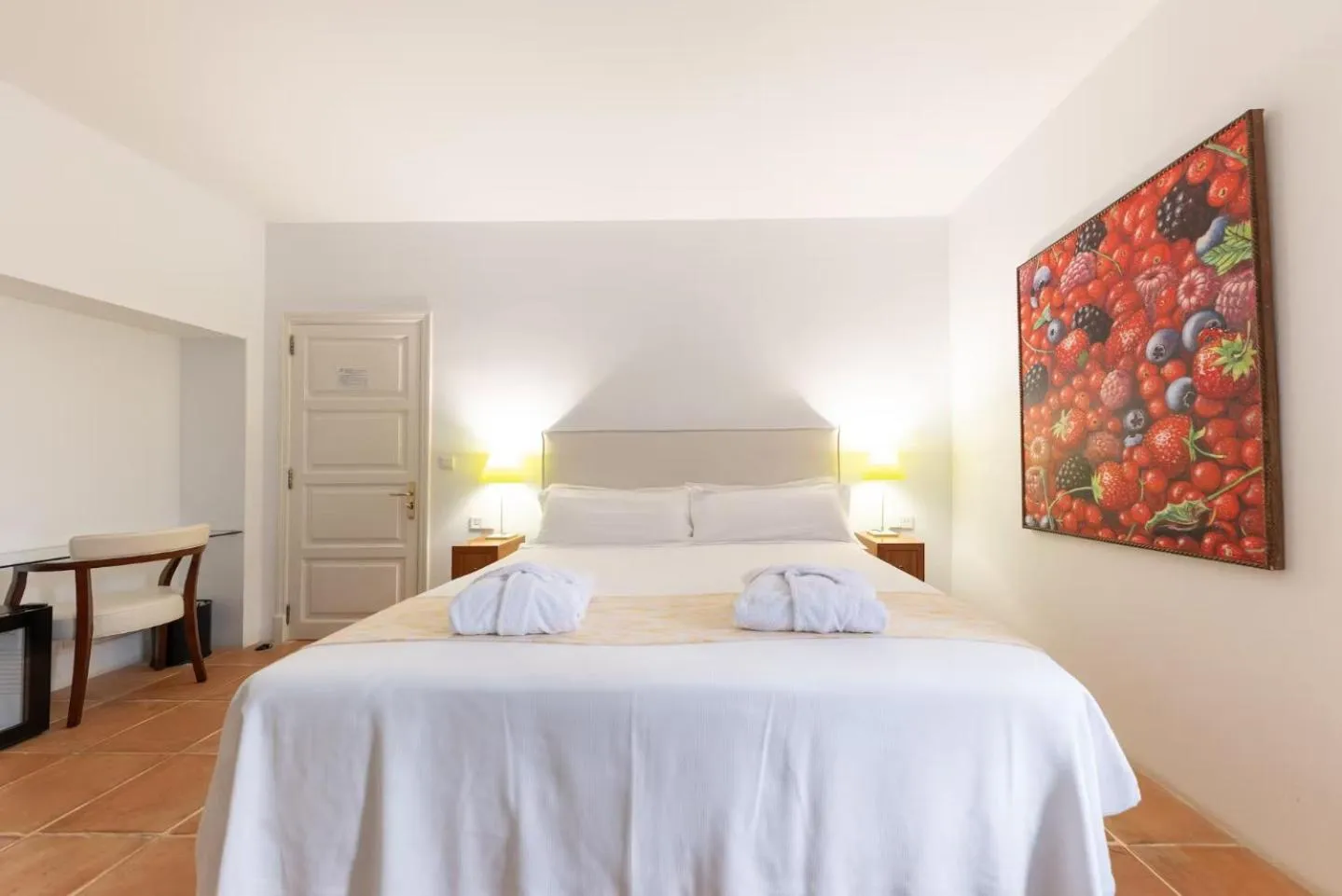 Photo of the whole room, Bed in Hotel Can Verdera