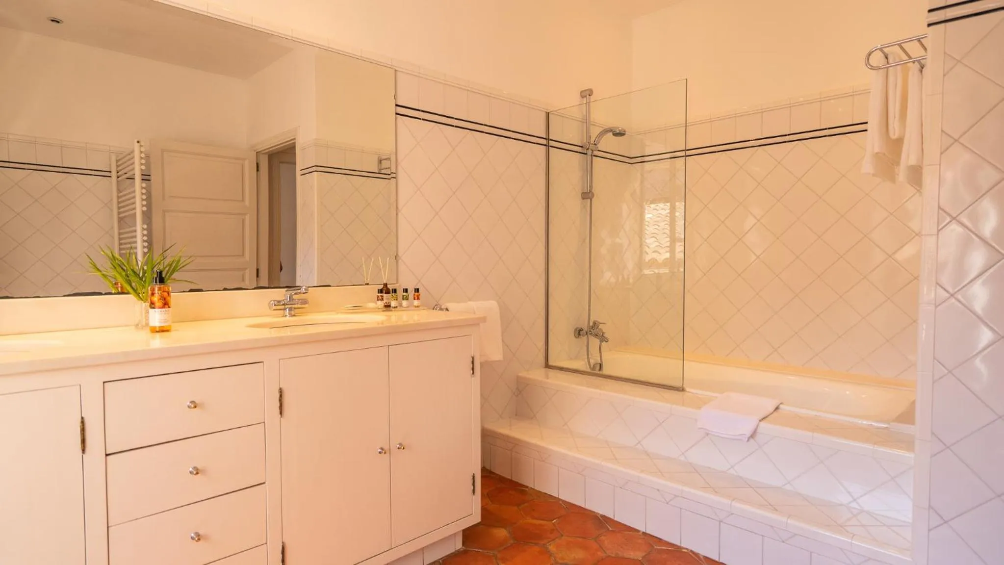 Bathroom in Hotel Can Verdera