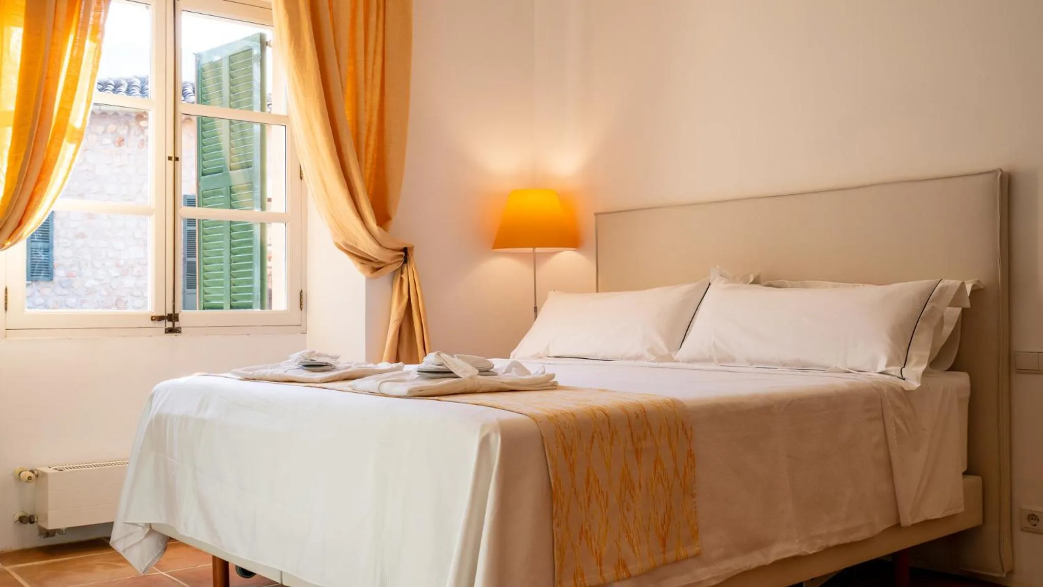 Bed in Hotel Can Verdera