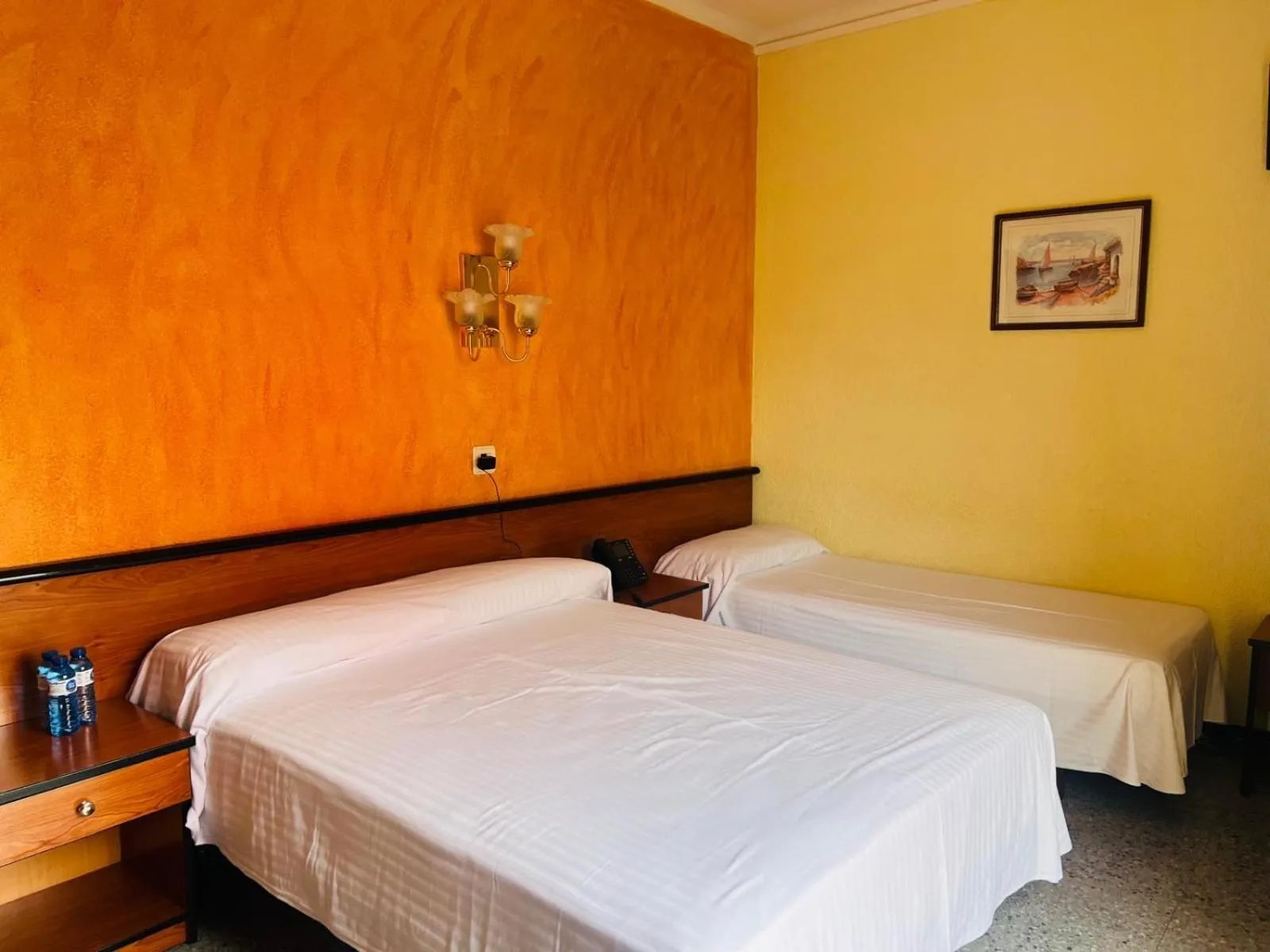 Bed in HOTEL CONTINENTAL