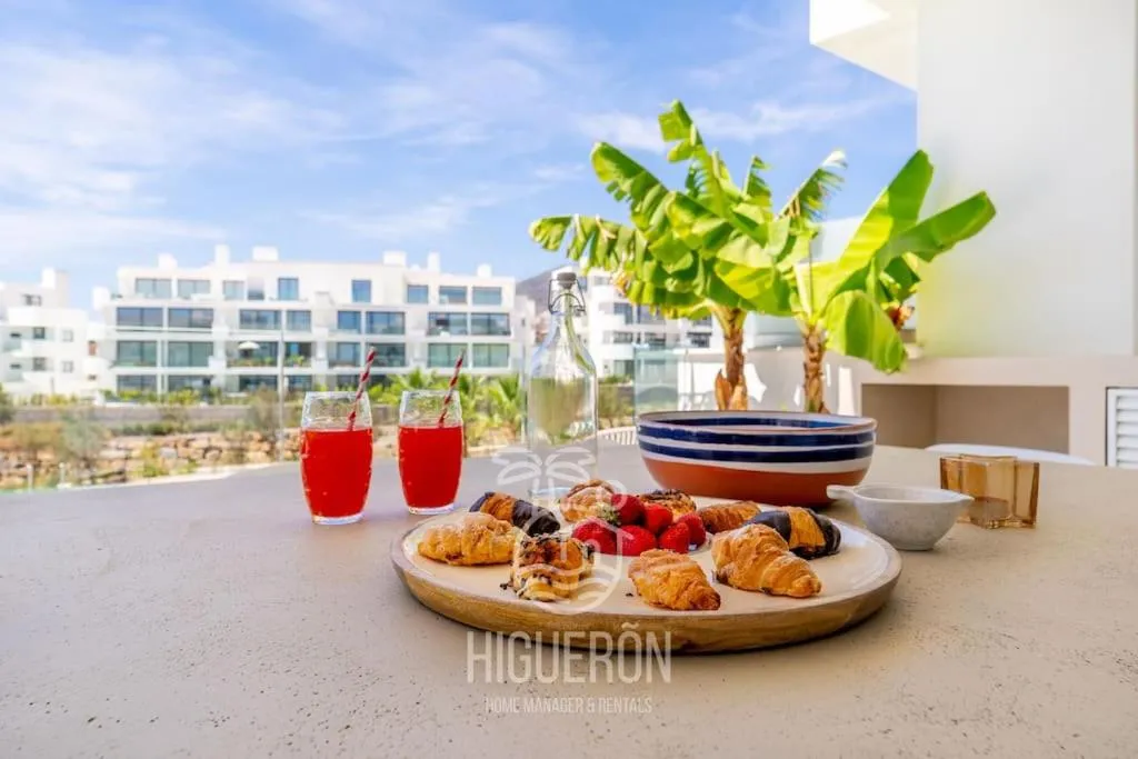 HigueronRentals Casa Linda