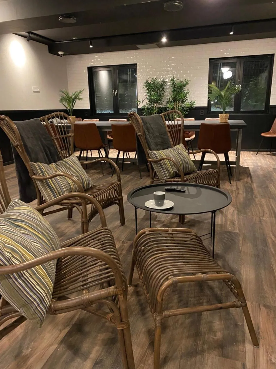 Communal lounge/ TV room in Magnolia House Sollentuna