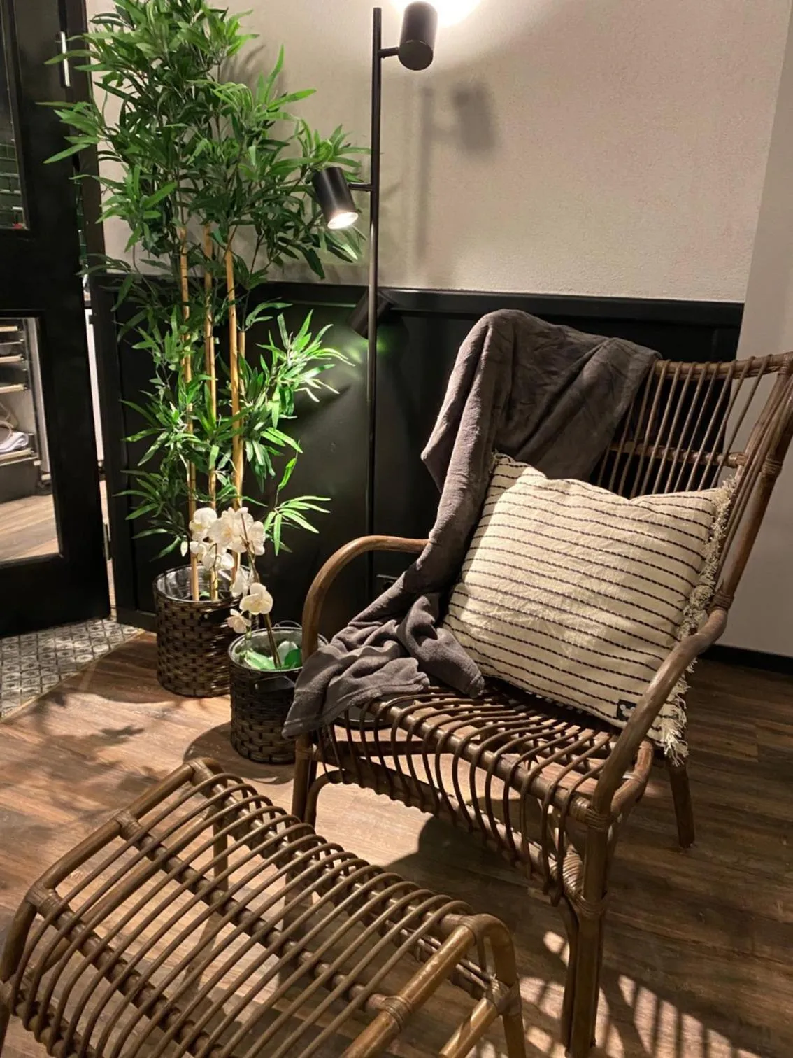 Communal lounge/ TV room in Magnolia House Sollentuna