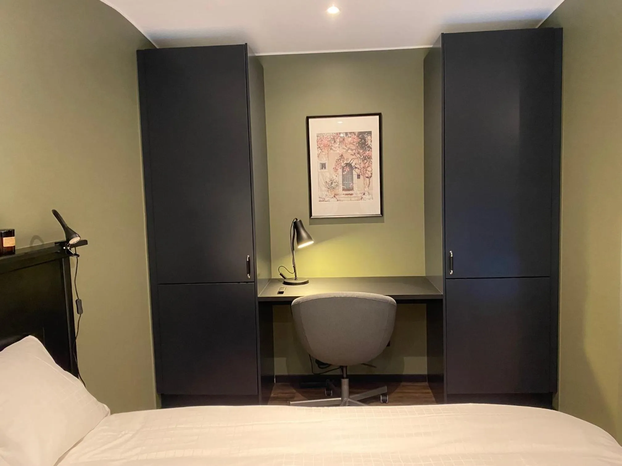 Photo of the whole room, Bed in Magnolia House Sollentuna