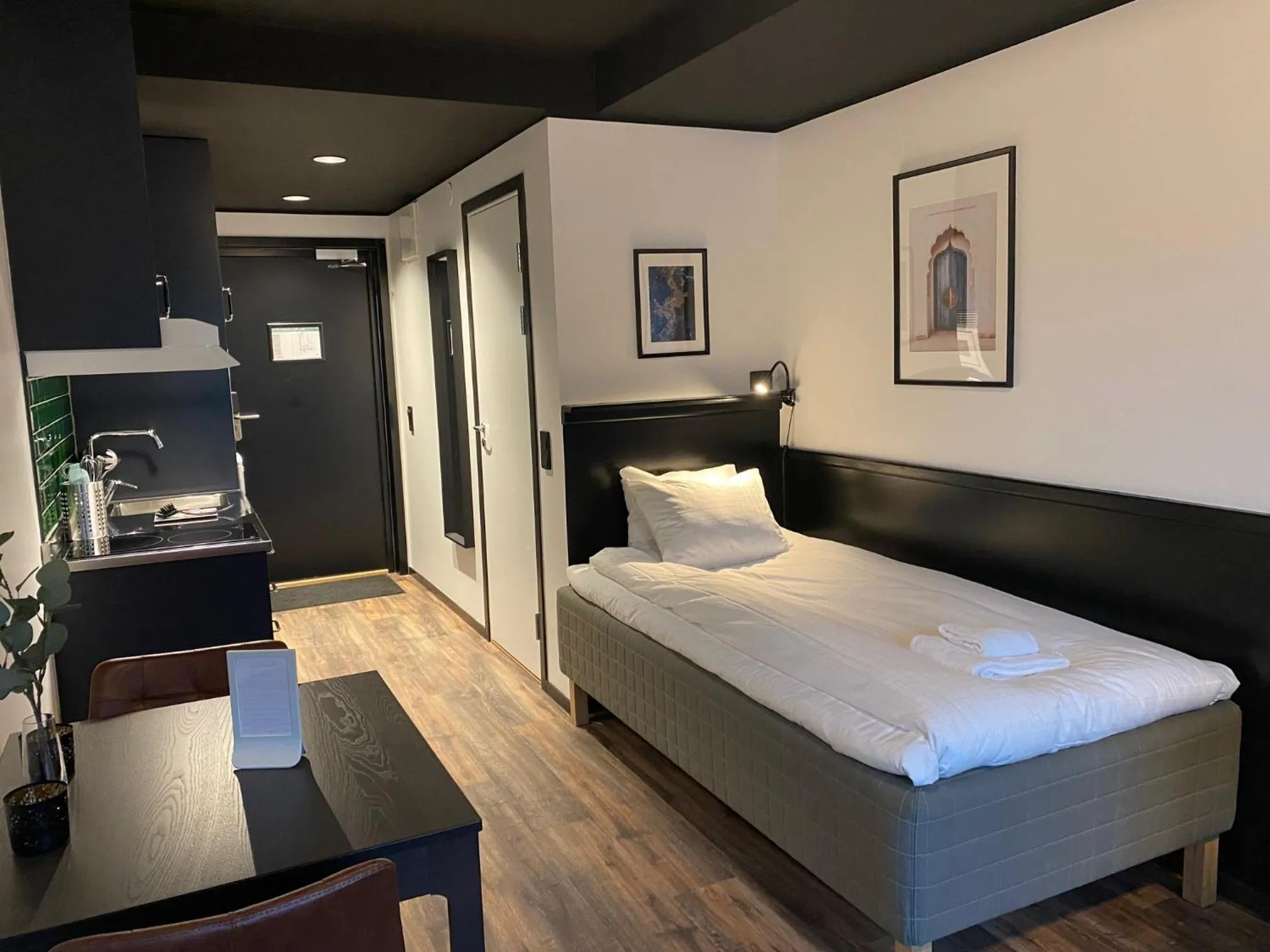 Photo of the whole room, Bed in Magnolia House Sollentuna