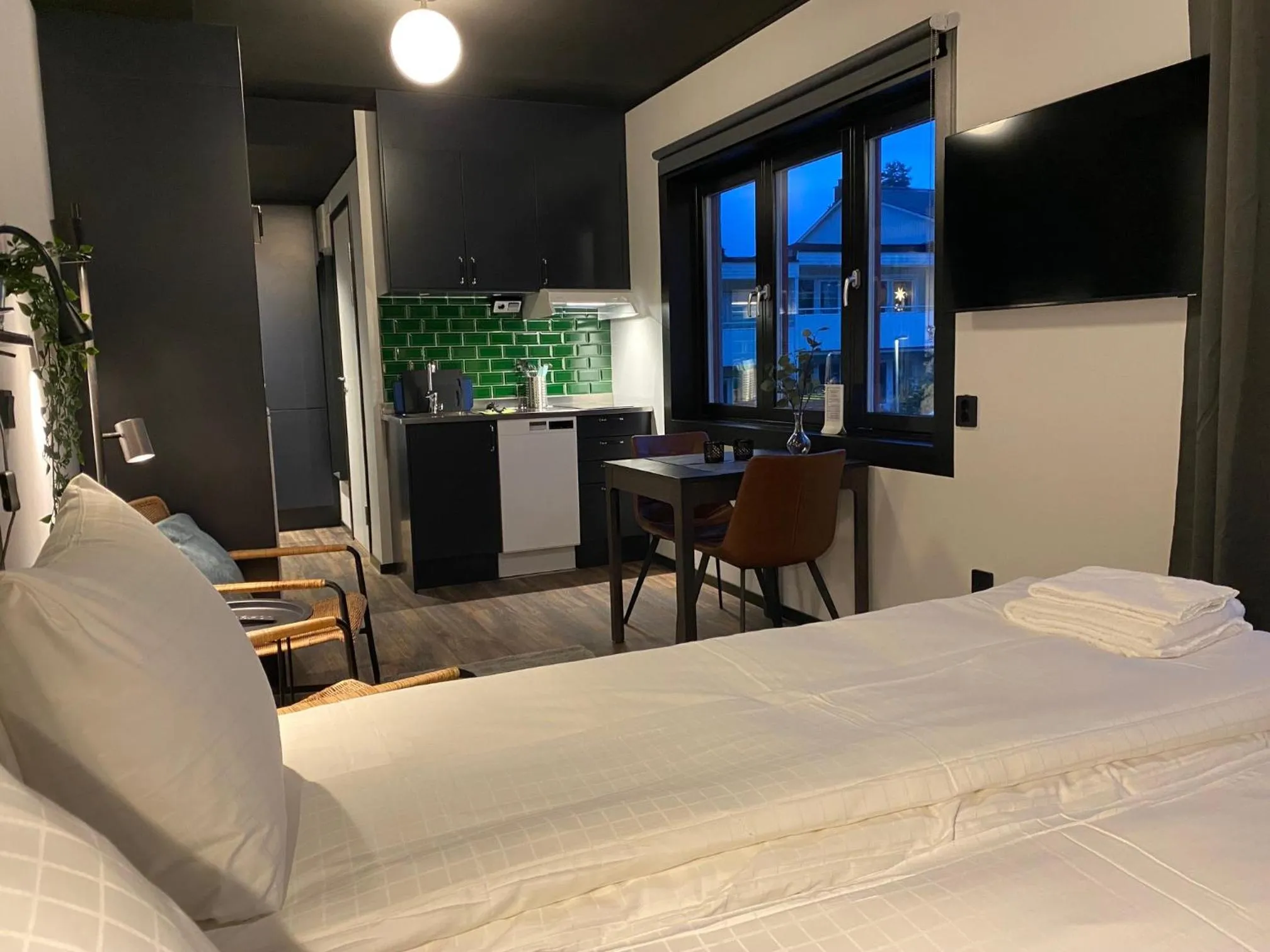 Photo of the whole room, Bed in Magnolia House Sollentuna