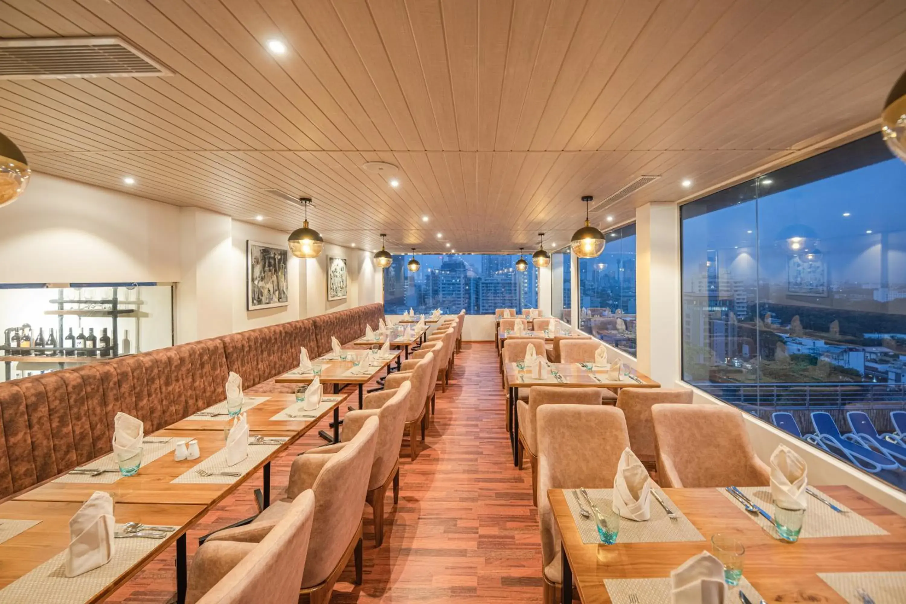 Lounge or bar in Pearl Grand By Rathna Lounge or bar in Pearl Grand By Rathna