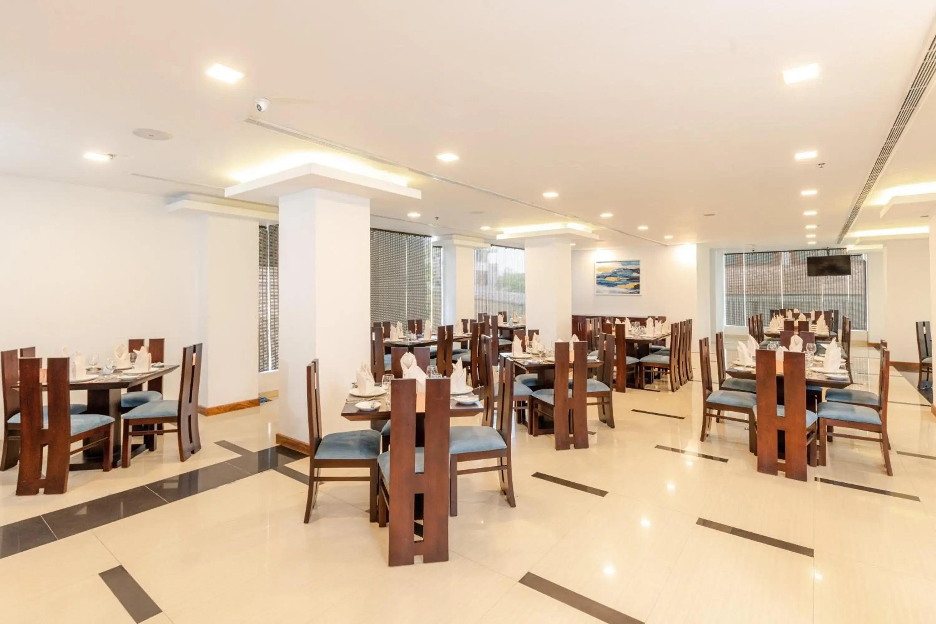 Restaurant/places to eat in Pearl Grand By Rathna Restaurant/places to eat in Pearl Grand By Rathna