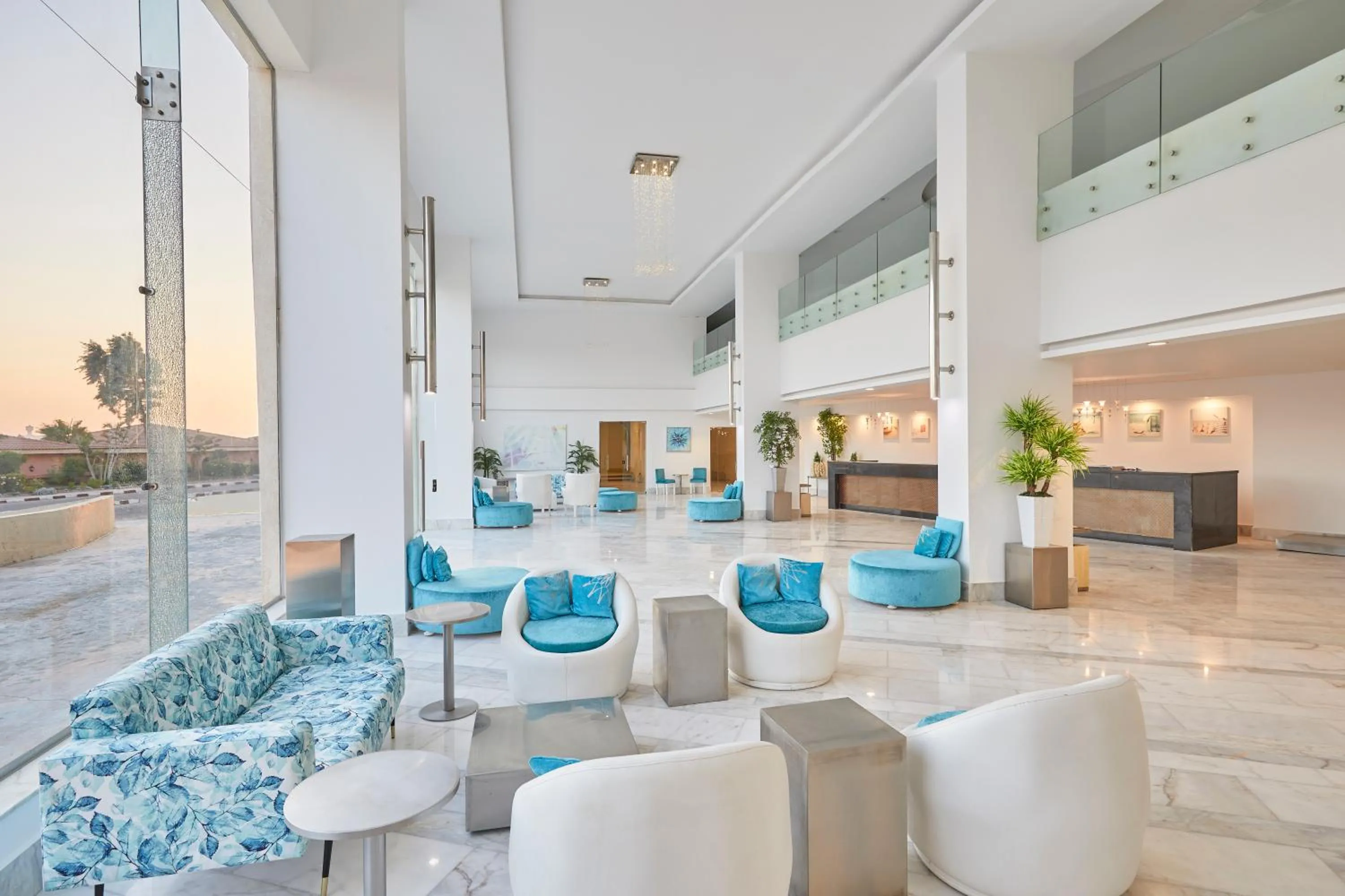 Golden Palace Marina Hotel