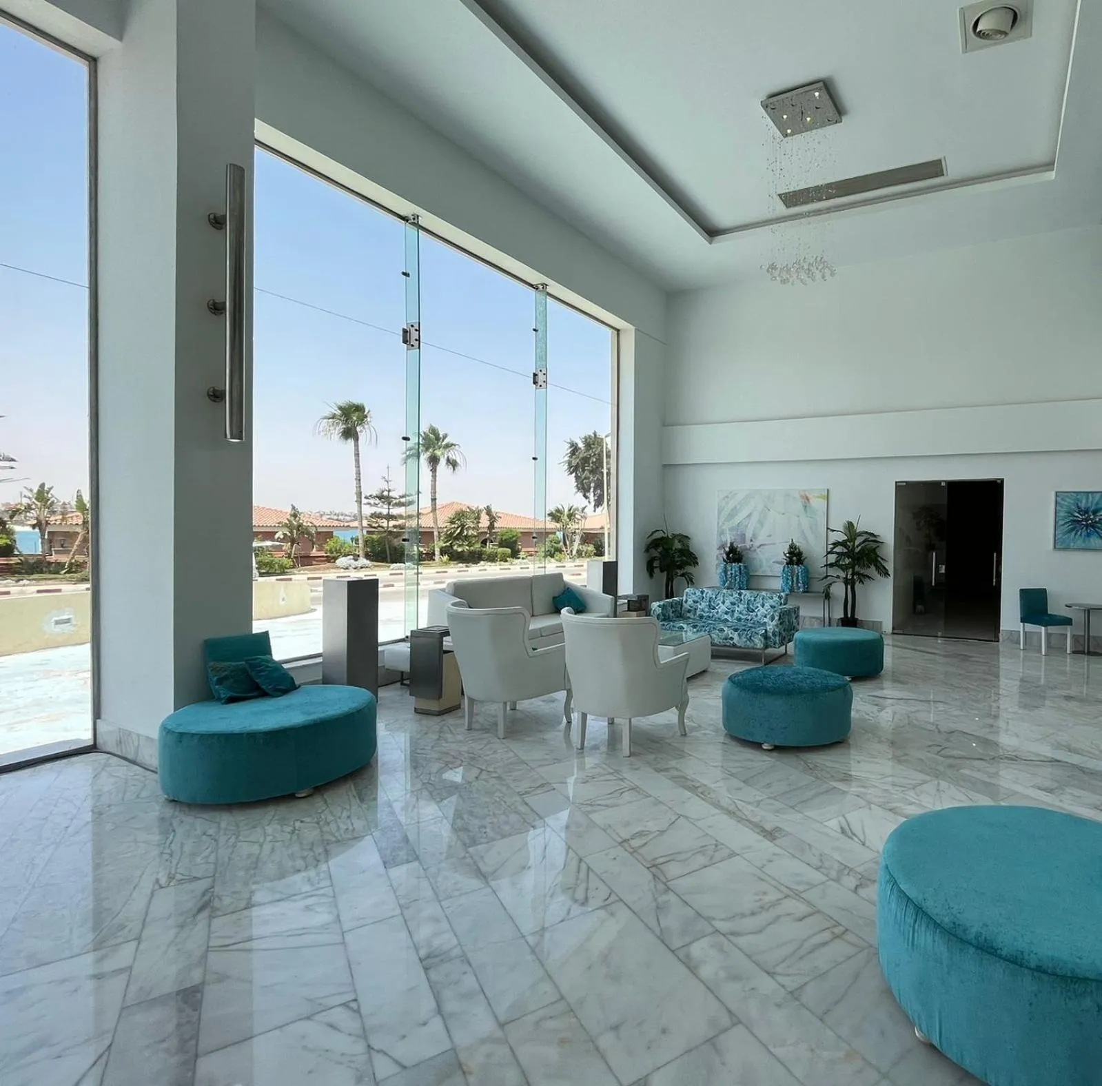Golden Palace Marina Hotel