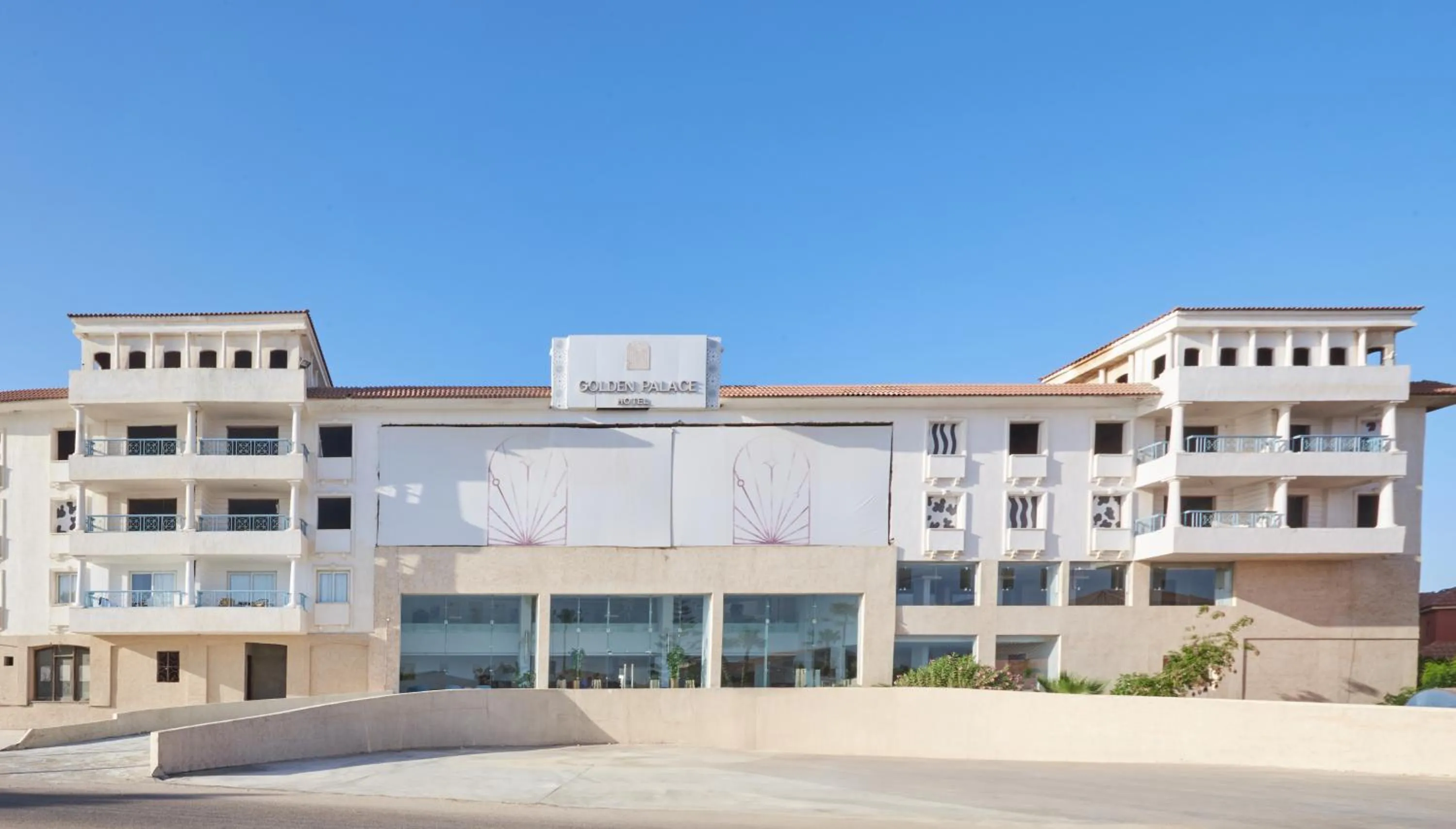 Golden Palace Marina Hotel