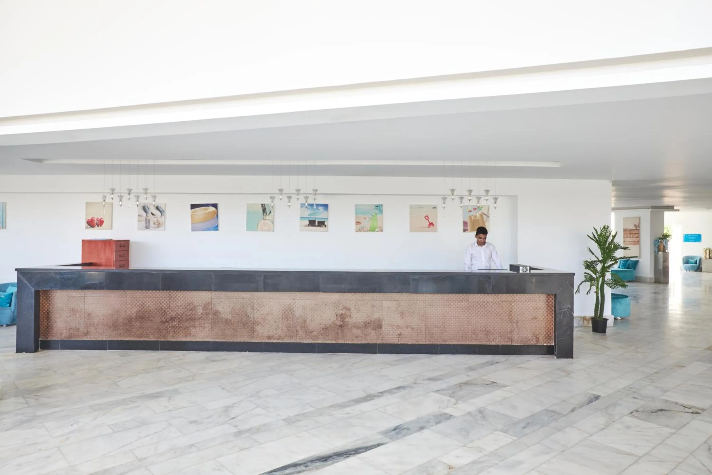 Golden Palace Marina Hotel