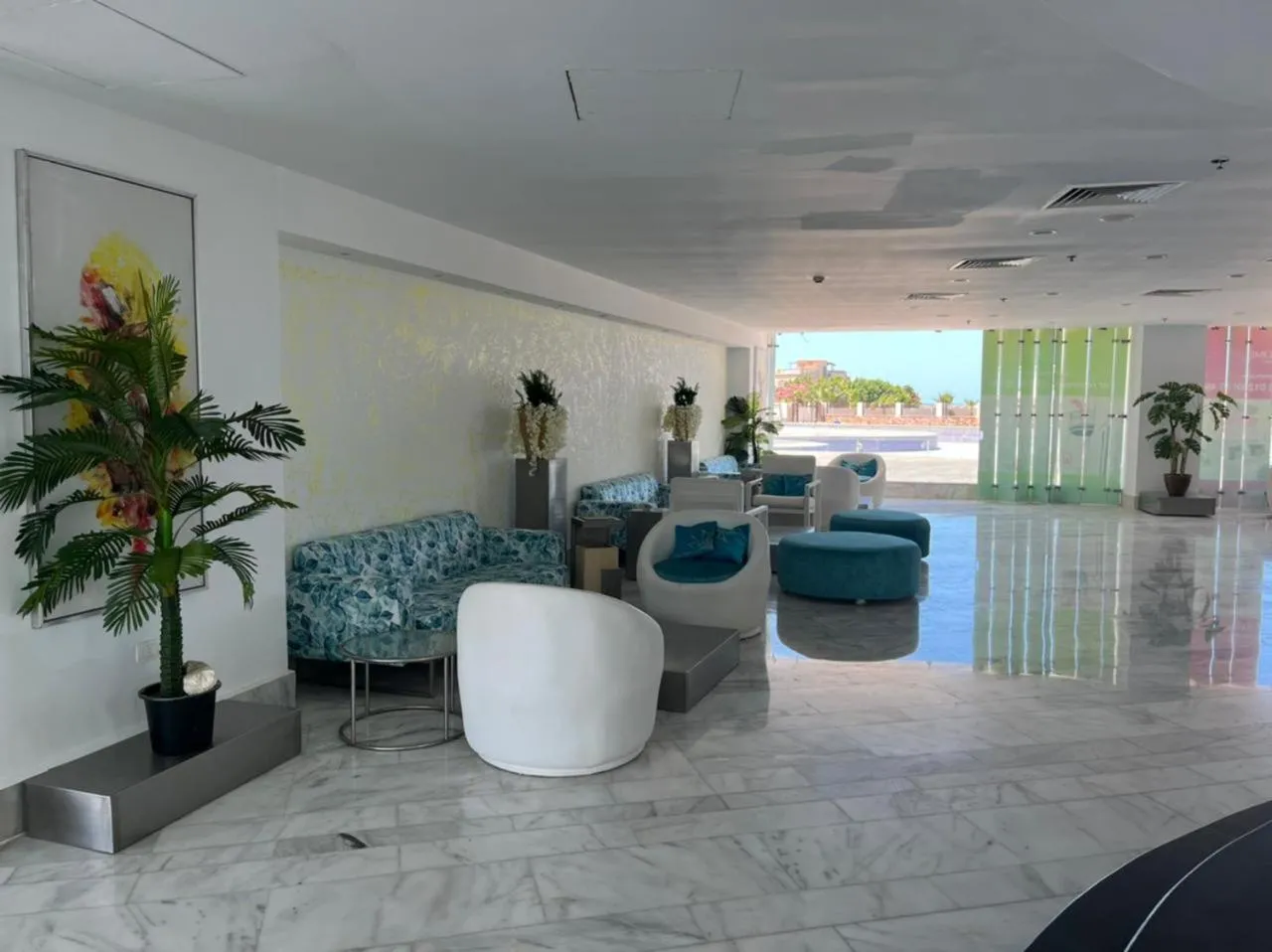 Golden Palace Marina Hotel