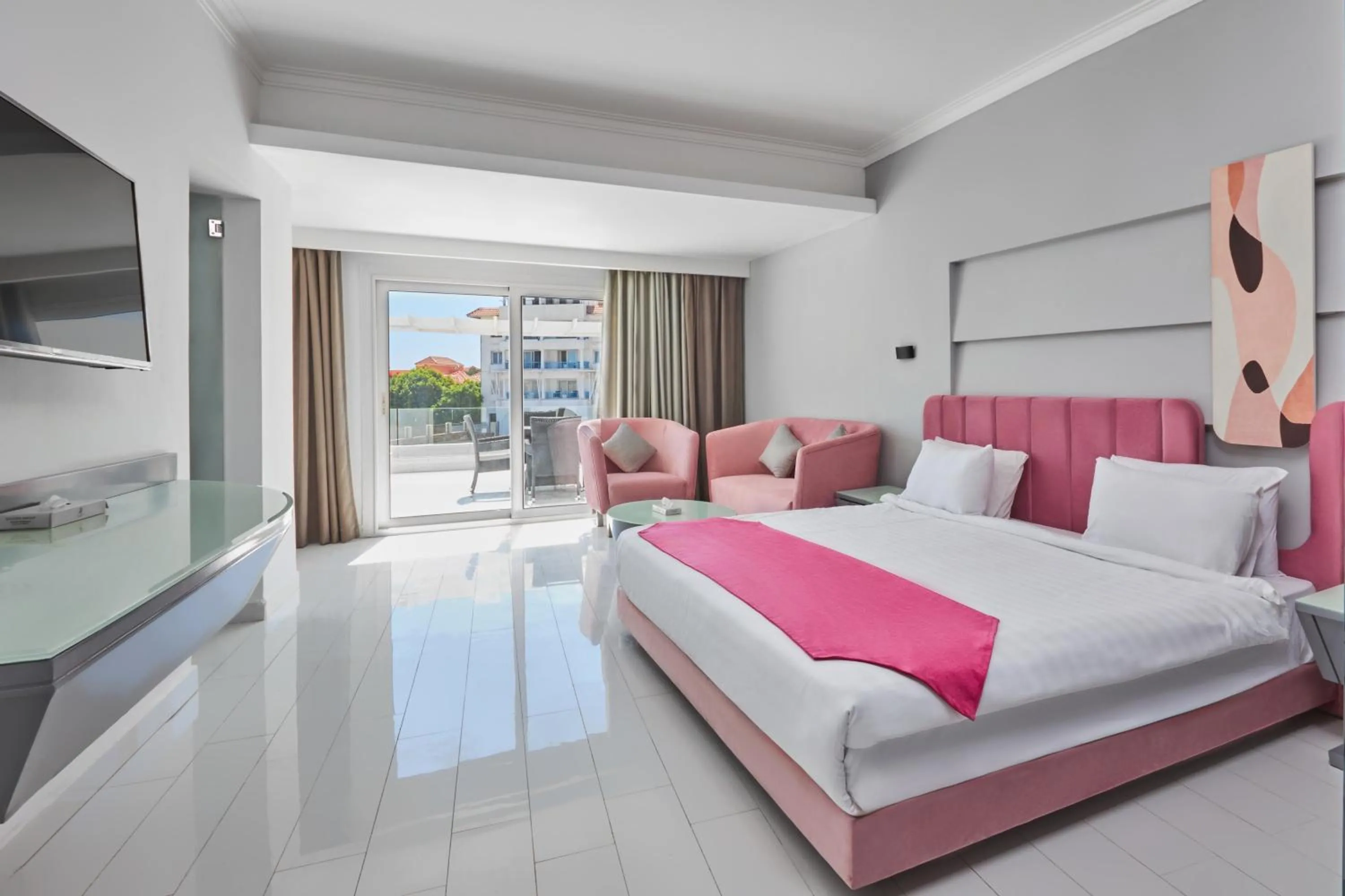 Bed in Golden Palace Marina Hotel