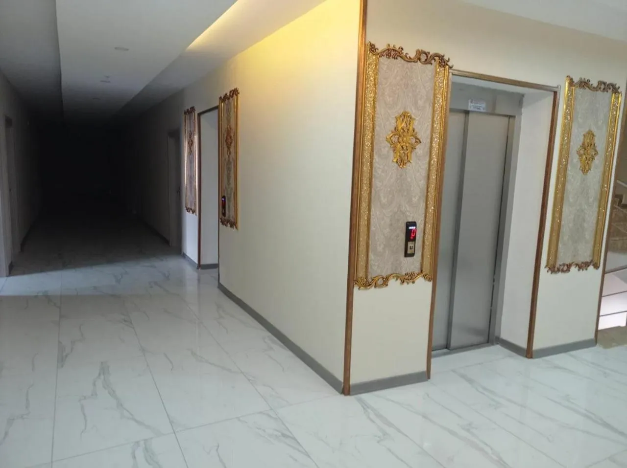 elevator in ATLIHAN PLUS HOTEL