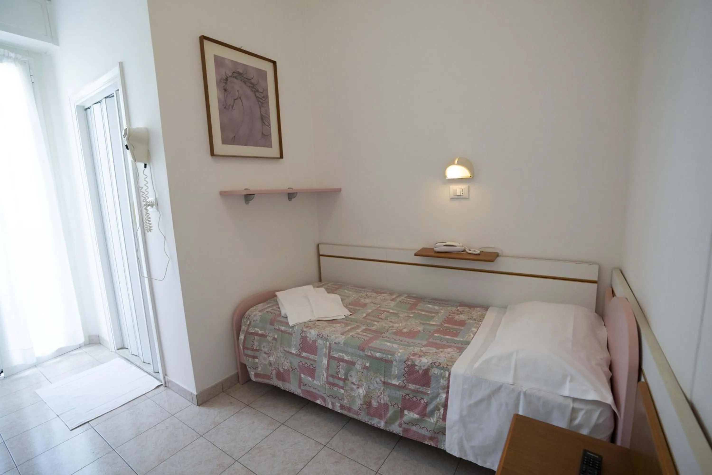 Bedroom, Bed in Hotel Odeon