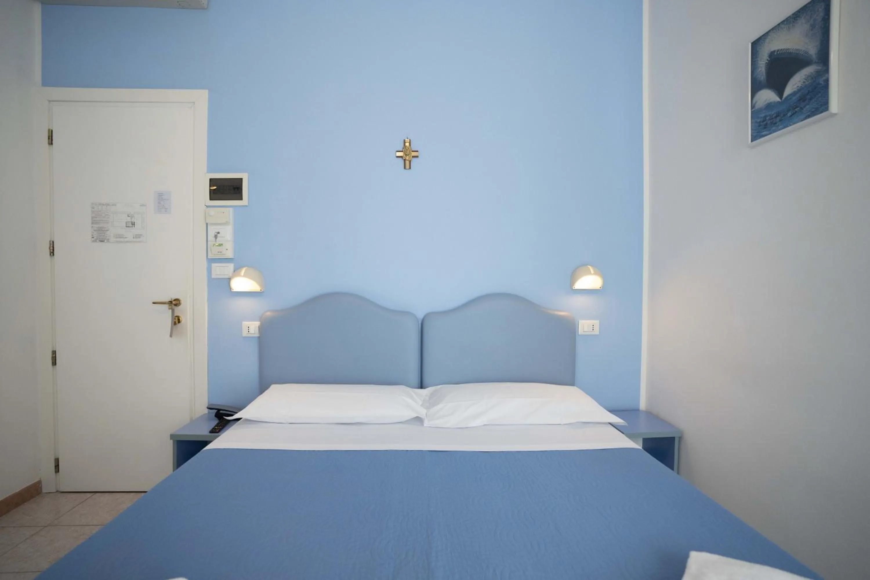 Bedroom, Bed in Hotel Odeon