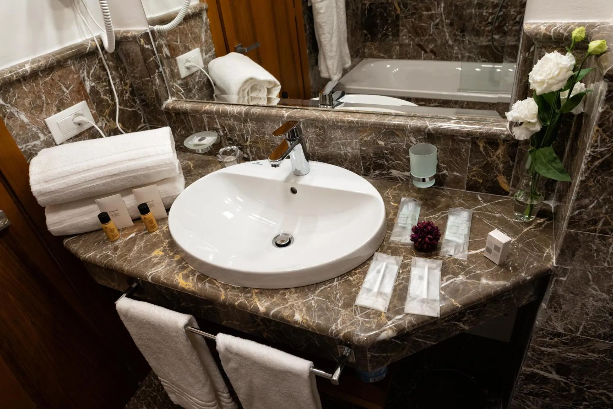 Bathroom in Taormina Park Hotel