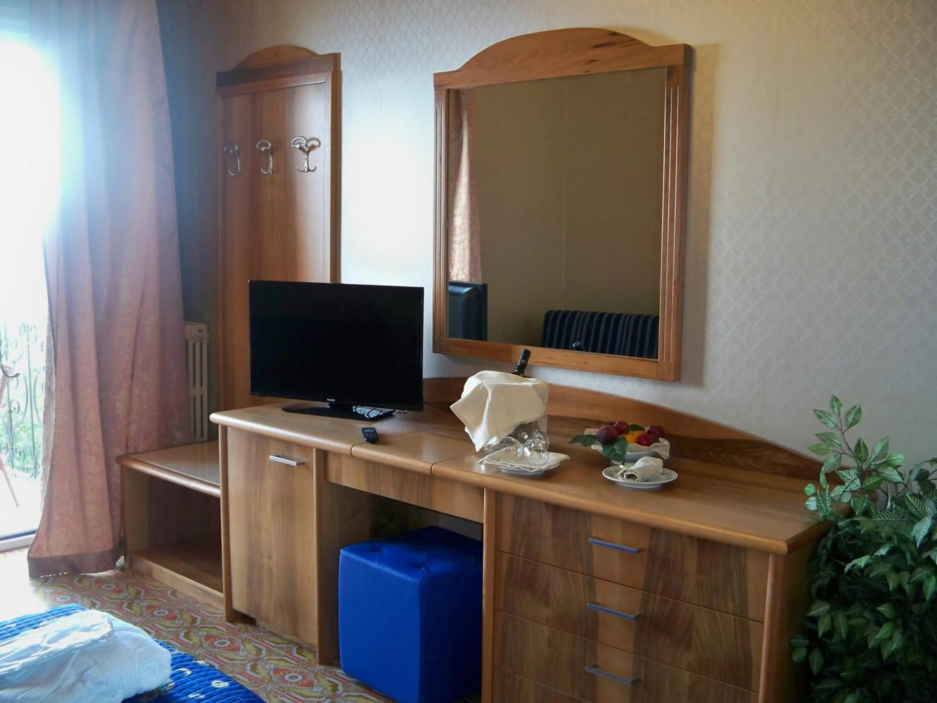 TV and multimedia in Taormina Park Hotel