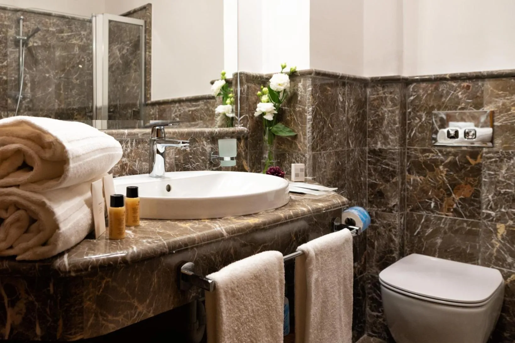 Bathroom in Taormina Park Hotel