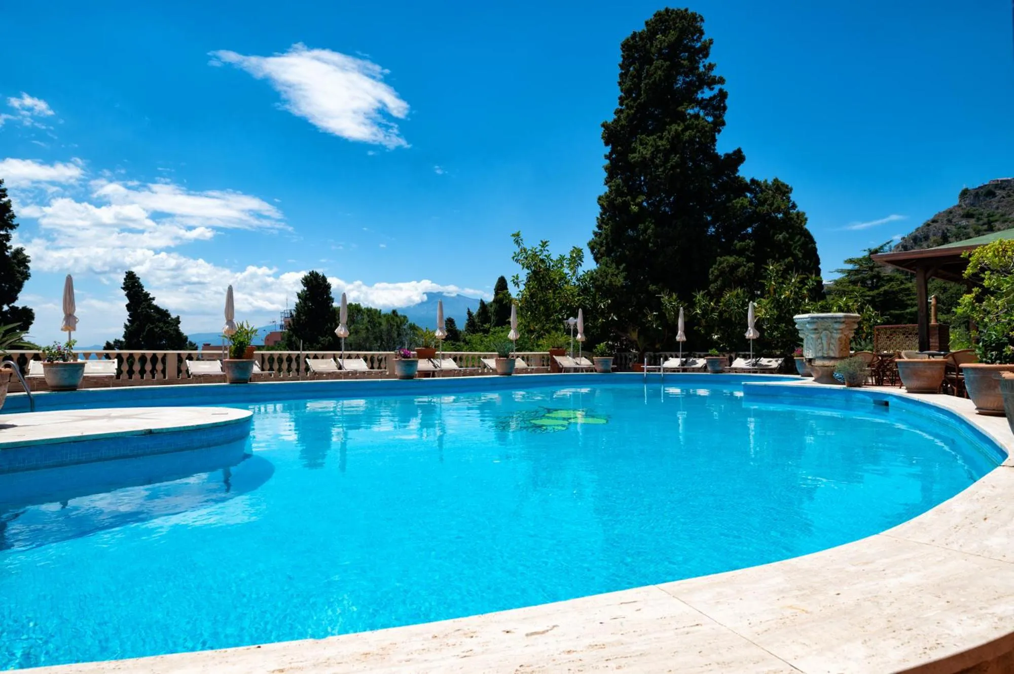 Swimming pool in Taormina Park Hotel