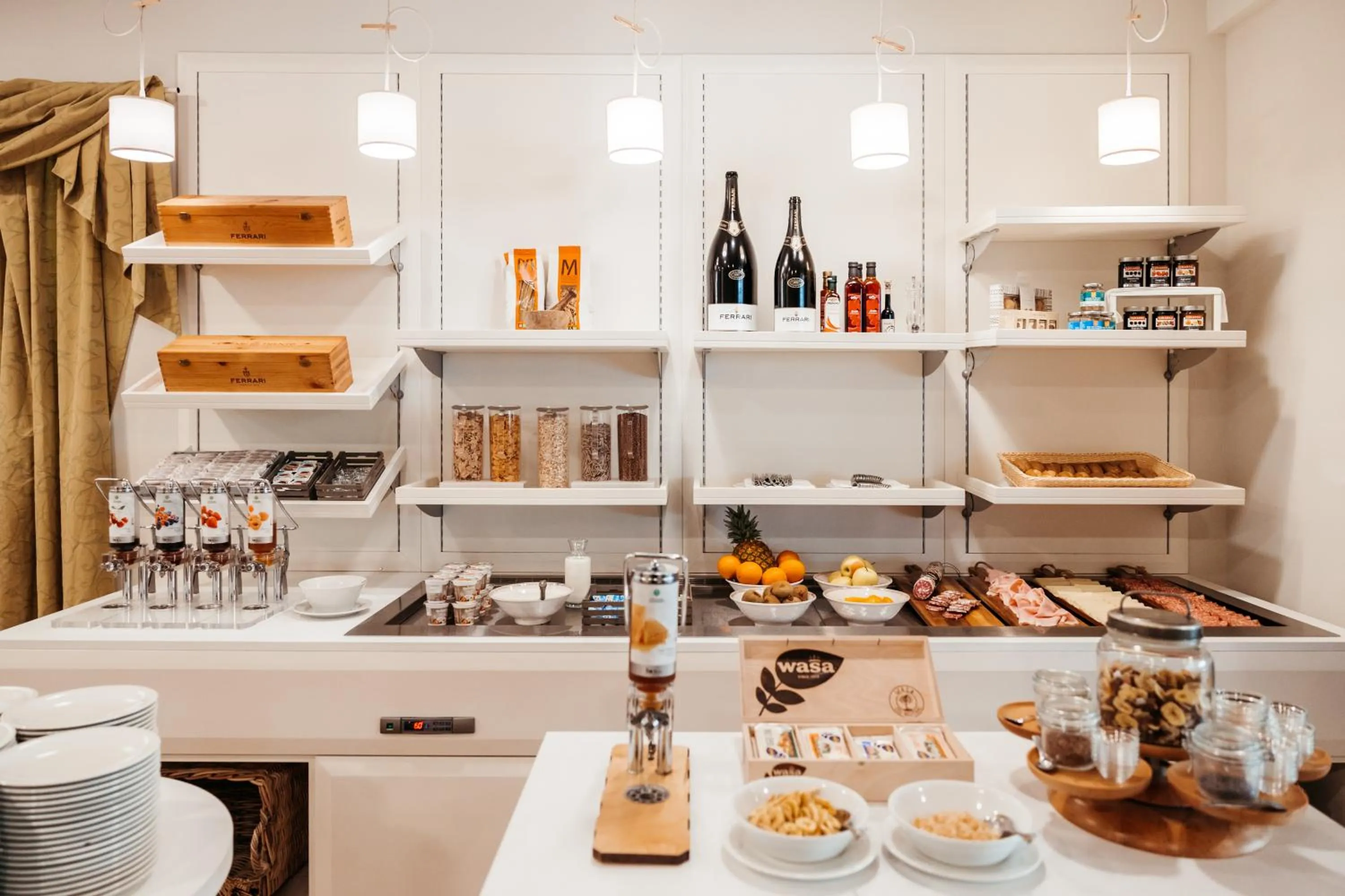 Breakfast in Hotel Cristallo