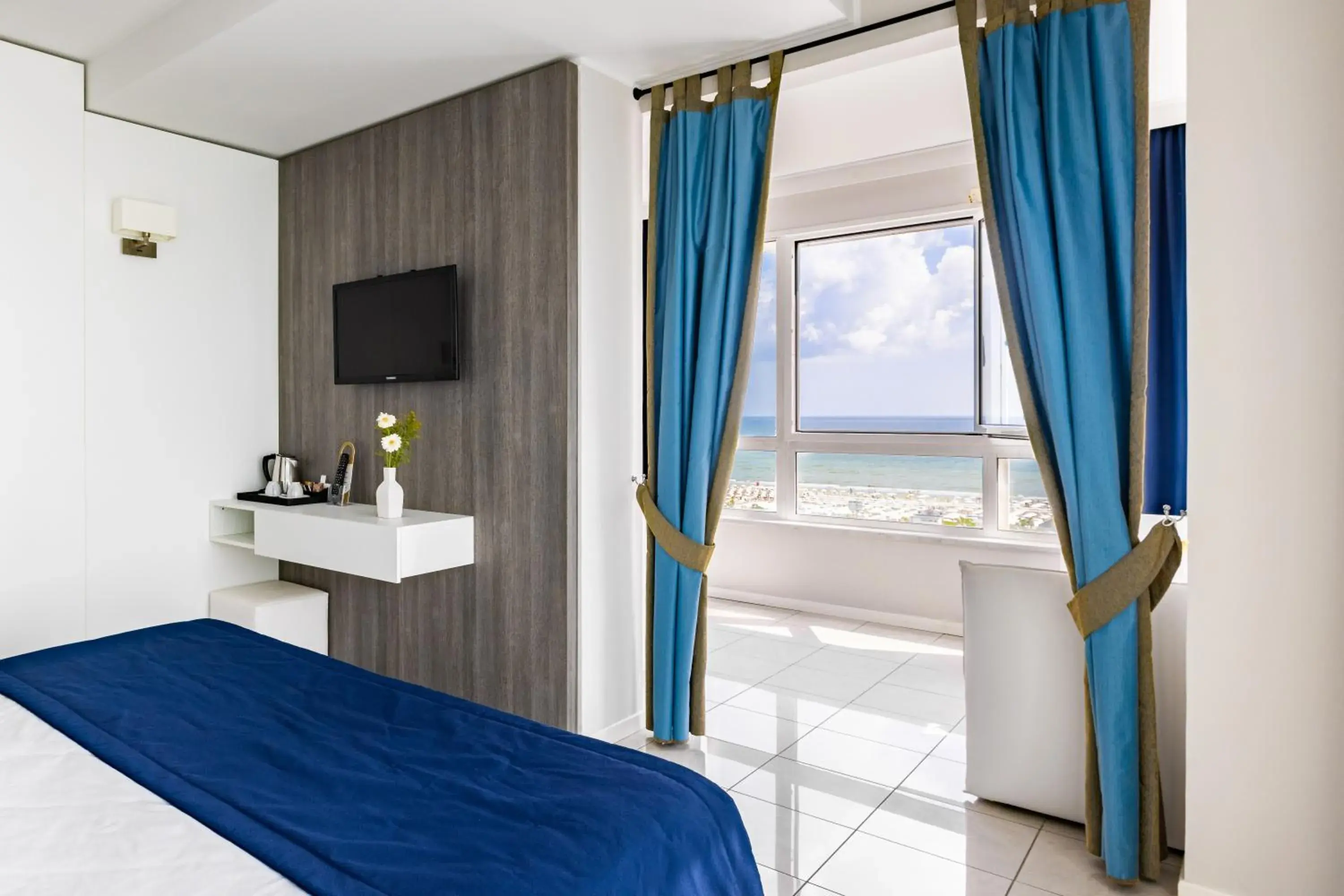 Photo of the whole room, Bed in Hotel Cristallo Photo of the whole room, Bed in Hotel Cristallo