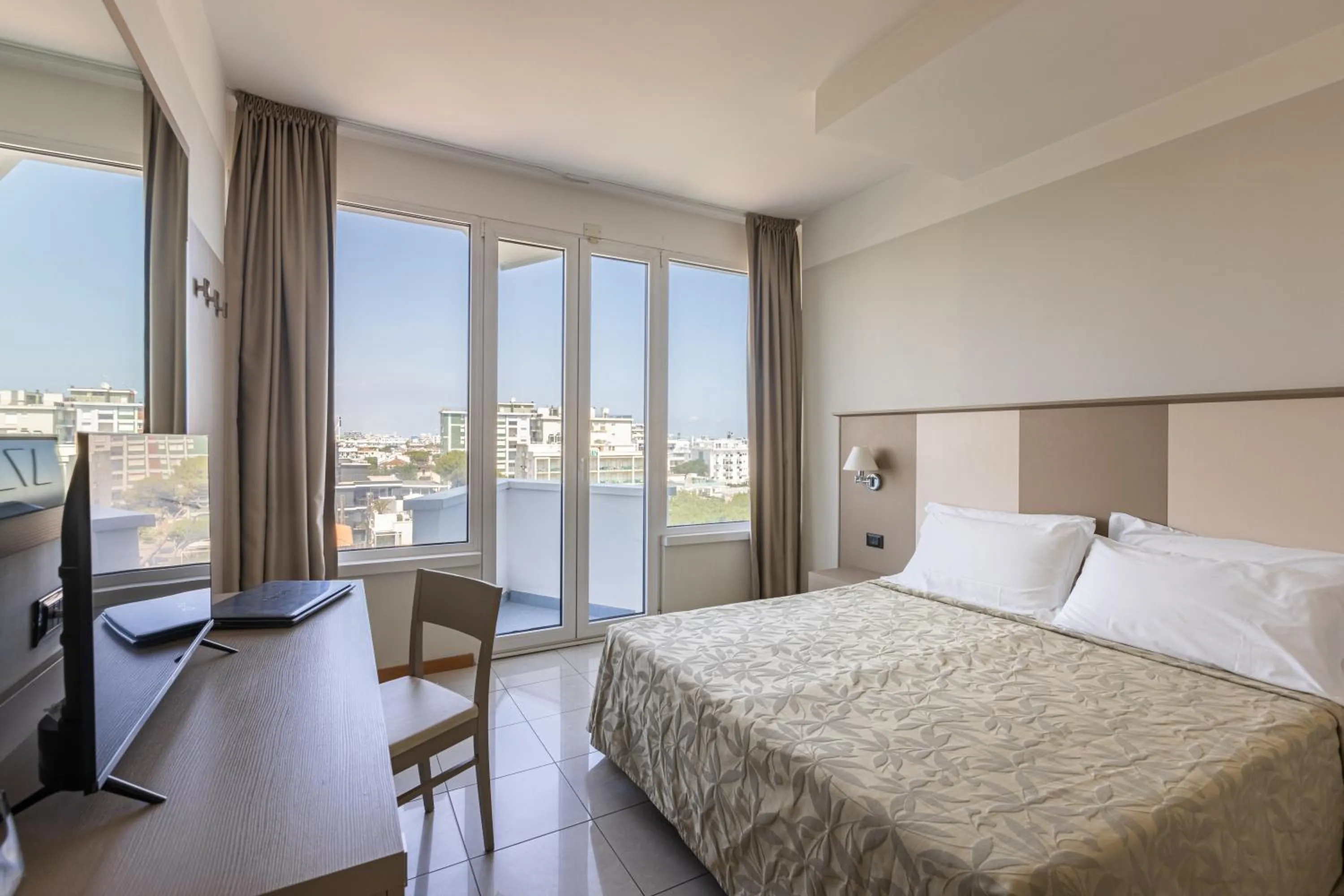 Bed in Hotel Cristallo