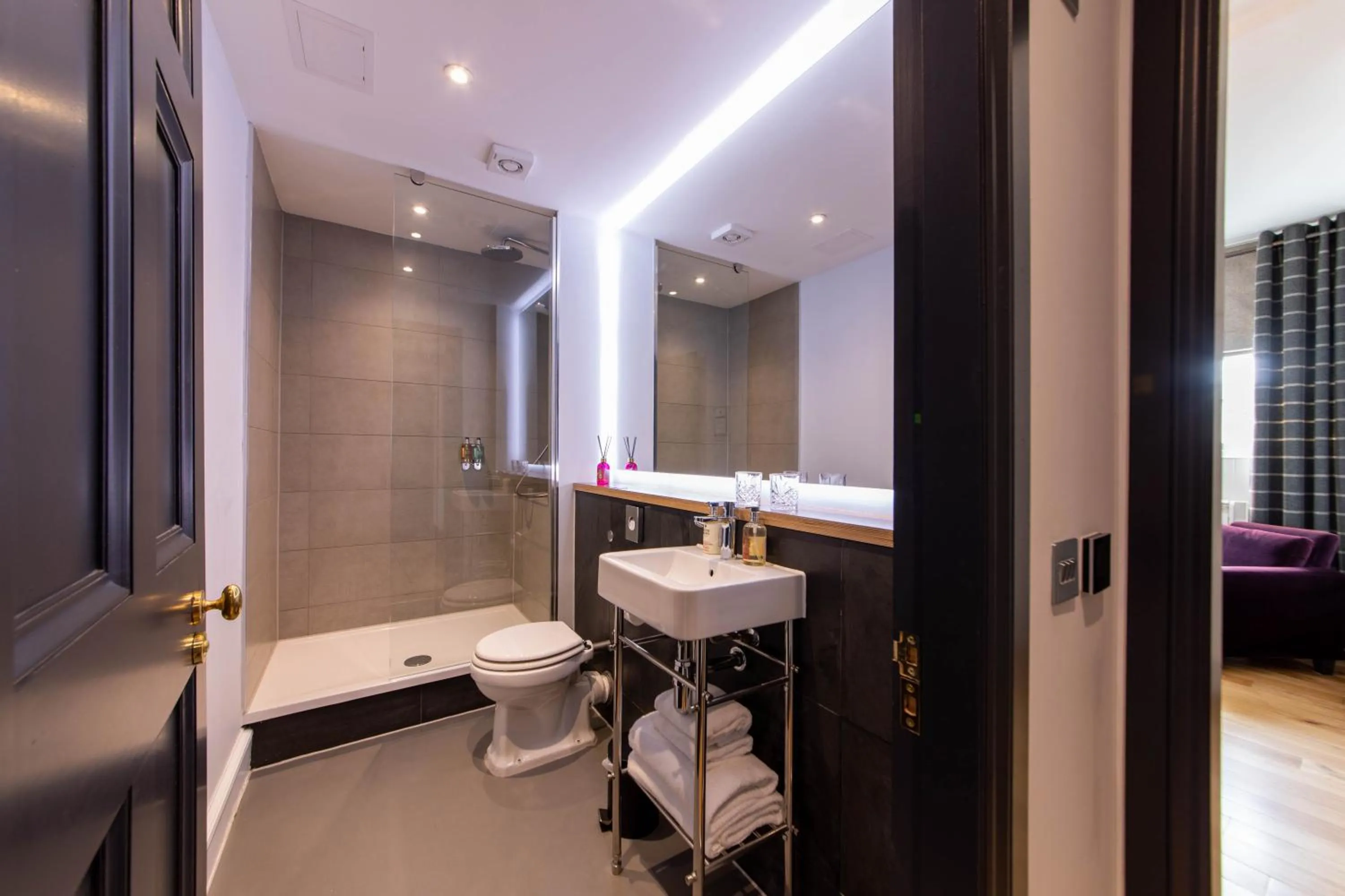 Bathroom in Linton Collection - 28 North Bridge