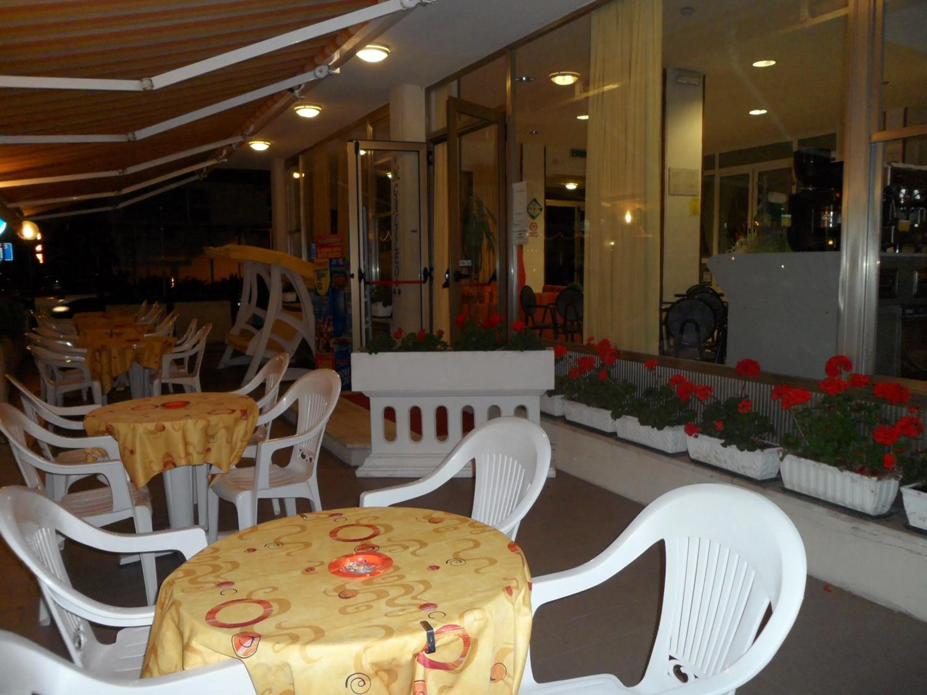 Facade/entrance in Hotel Galileo