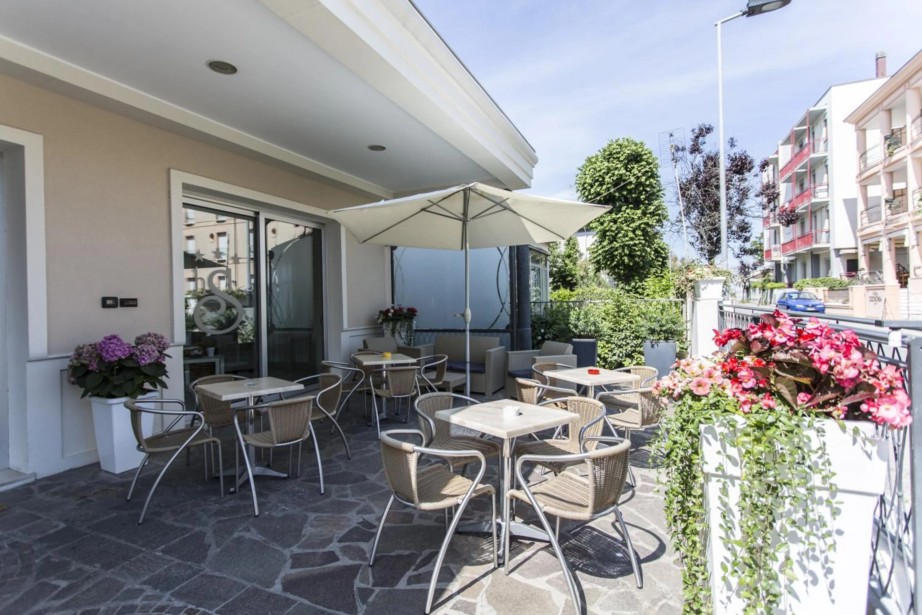 Patio in Hotel Savana