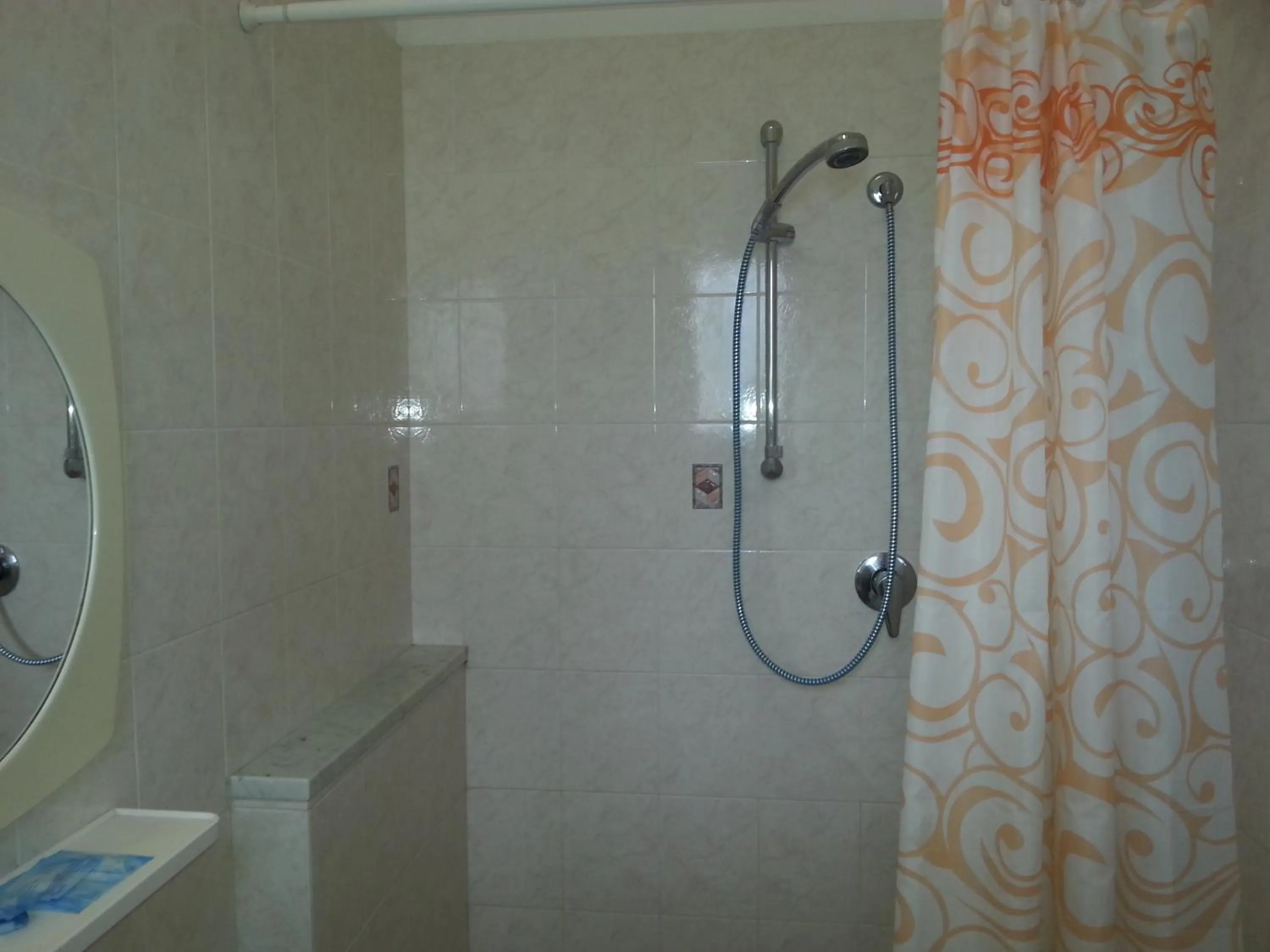 Bathroom in Hotel Marylise