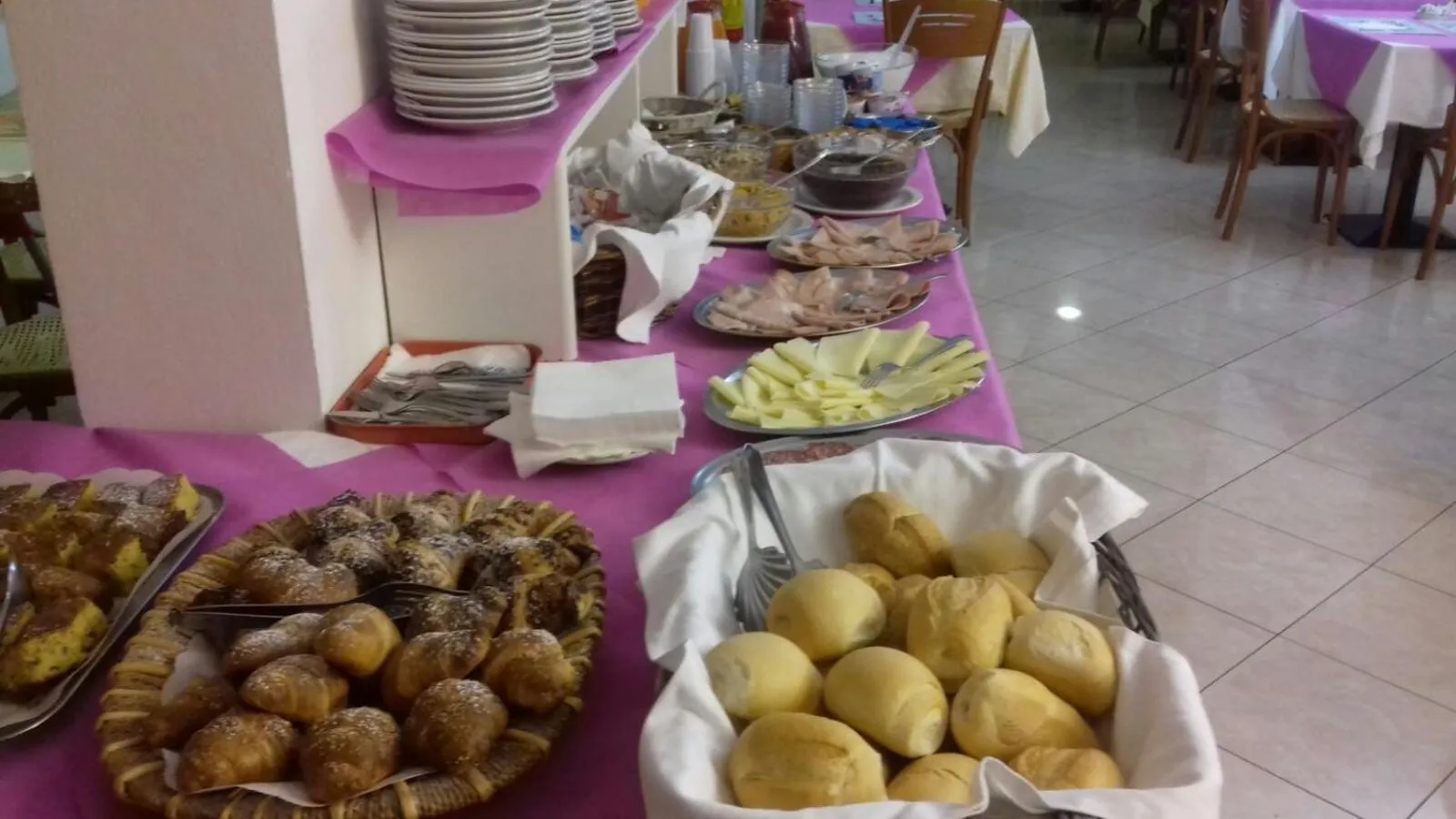 Breakfast in Hotel Marylise