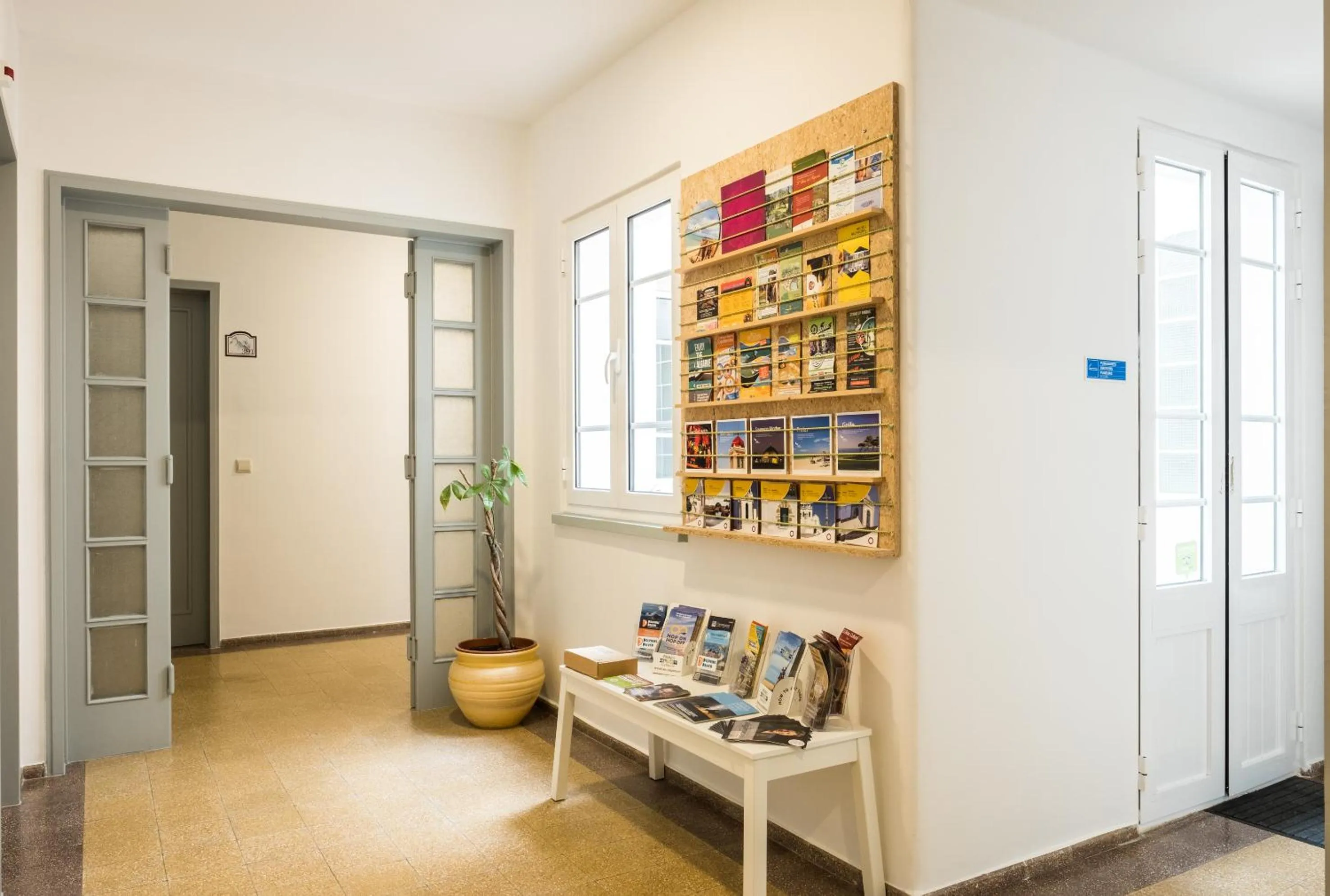 Lobby or reception in Loulé Coreto Hostel