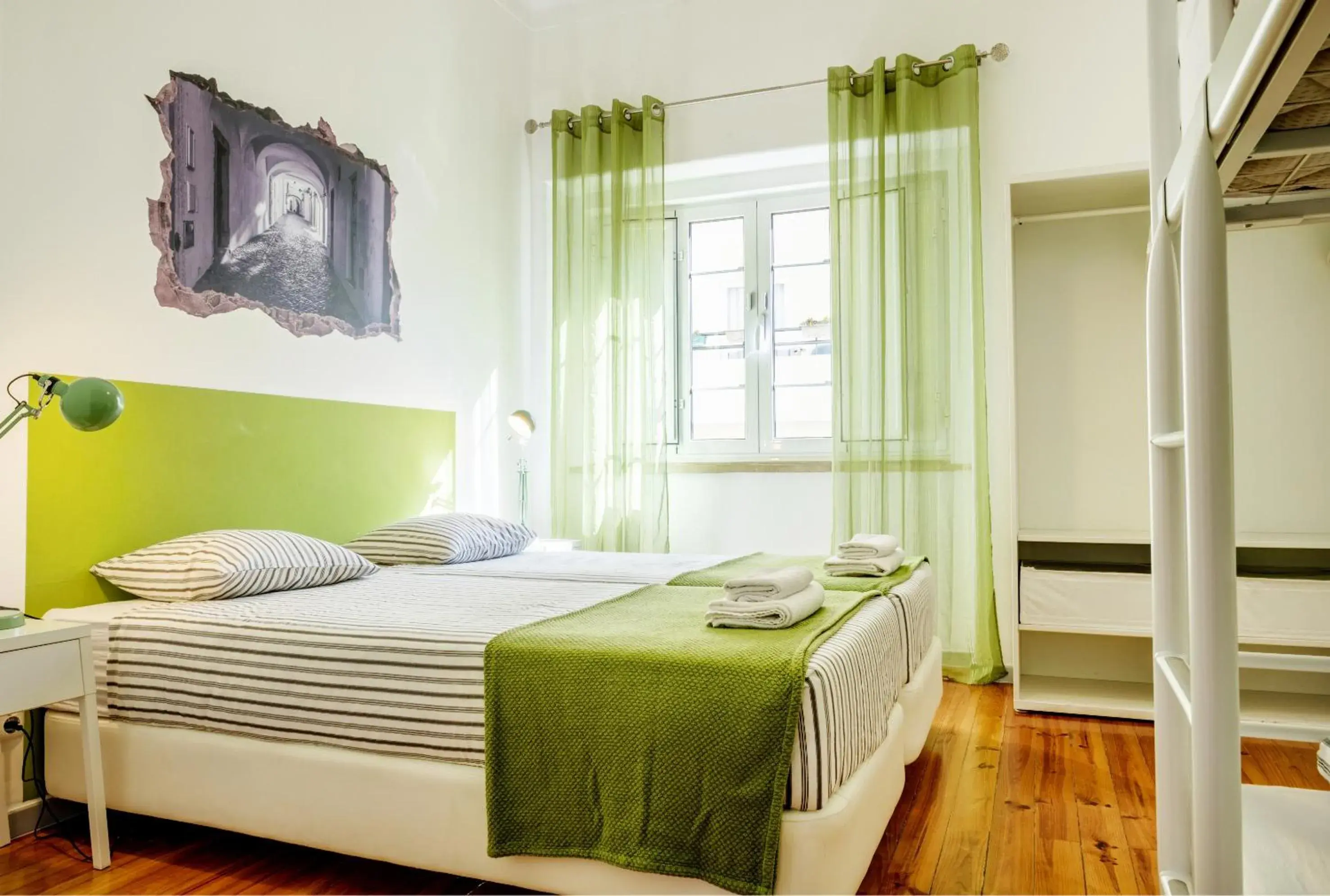 Quadruple Room with Shared Bathroom in Loulé Coreto Hostel Quadruple Room with Shared Bathroom in Loulé Coreto Hostel