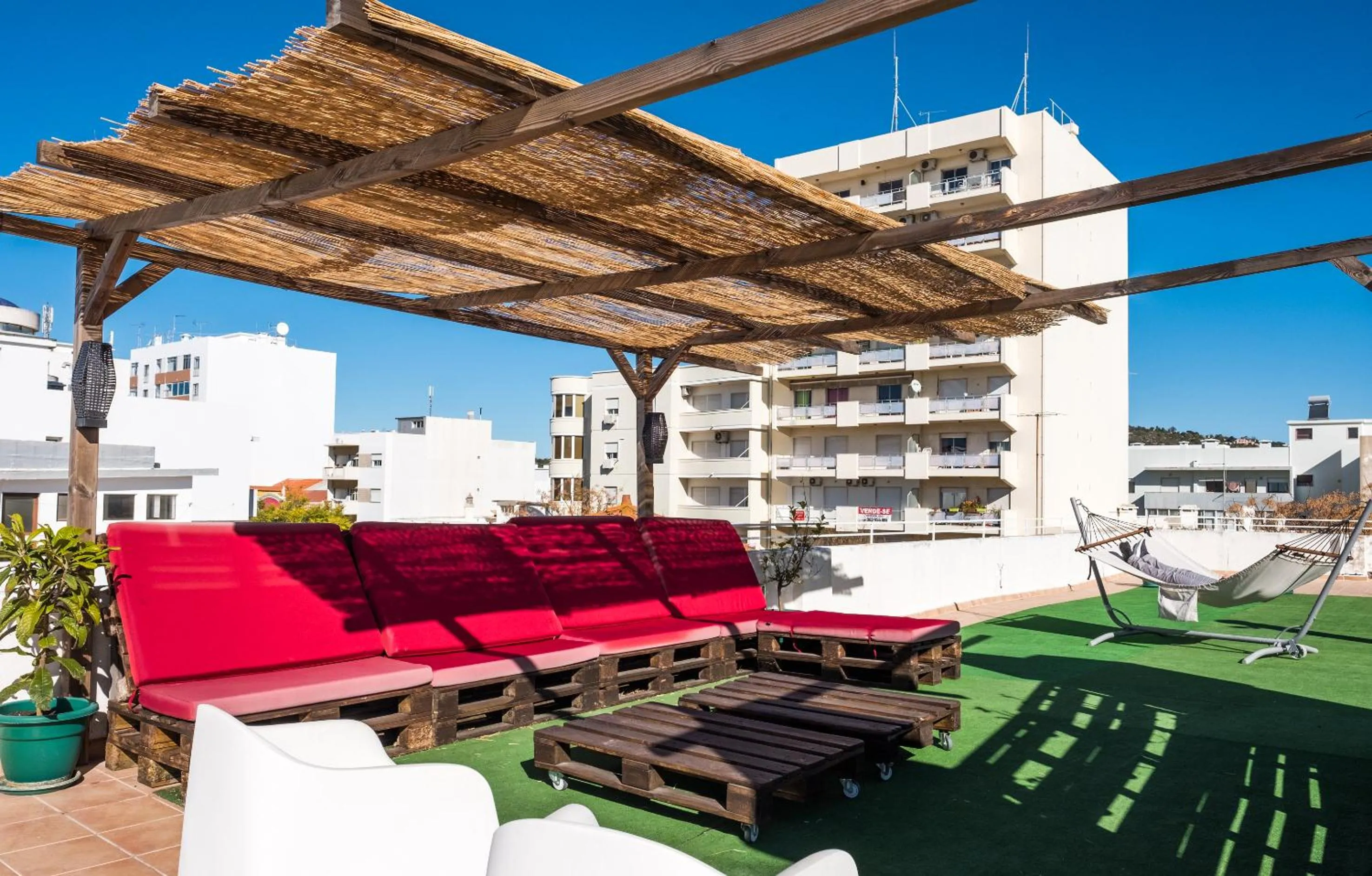 Balcony/Terrace in Loulé Coreto Hostel