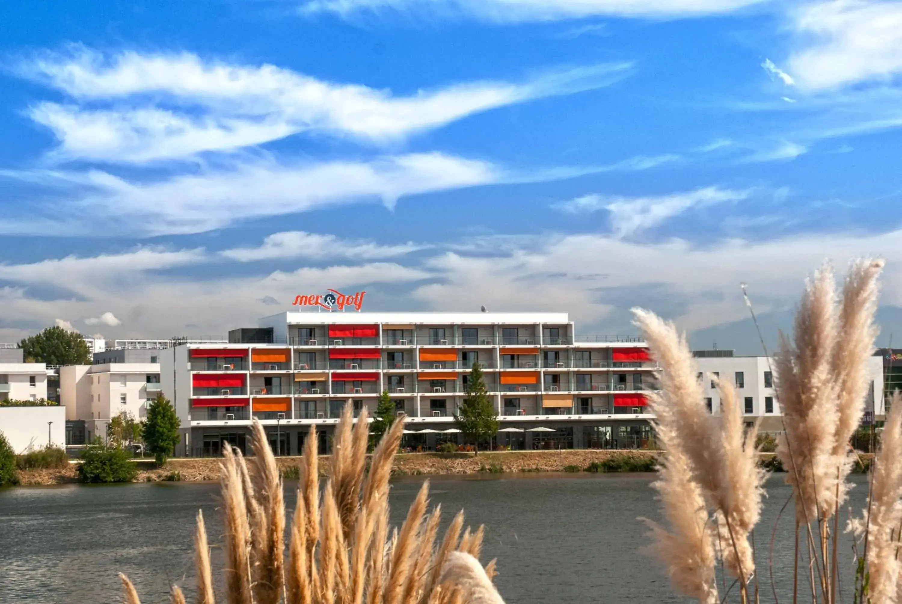 Facade/entrance in Appart-Hôtel Mer & Golf City Bordeaux - Bruges Facade/entrance in Appart-Hôtel Mer & Golf City Bordeaux - Bruges