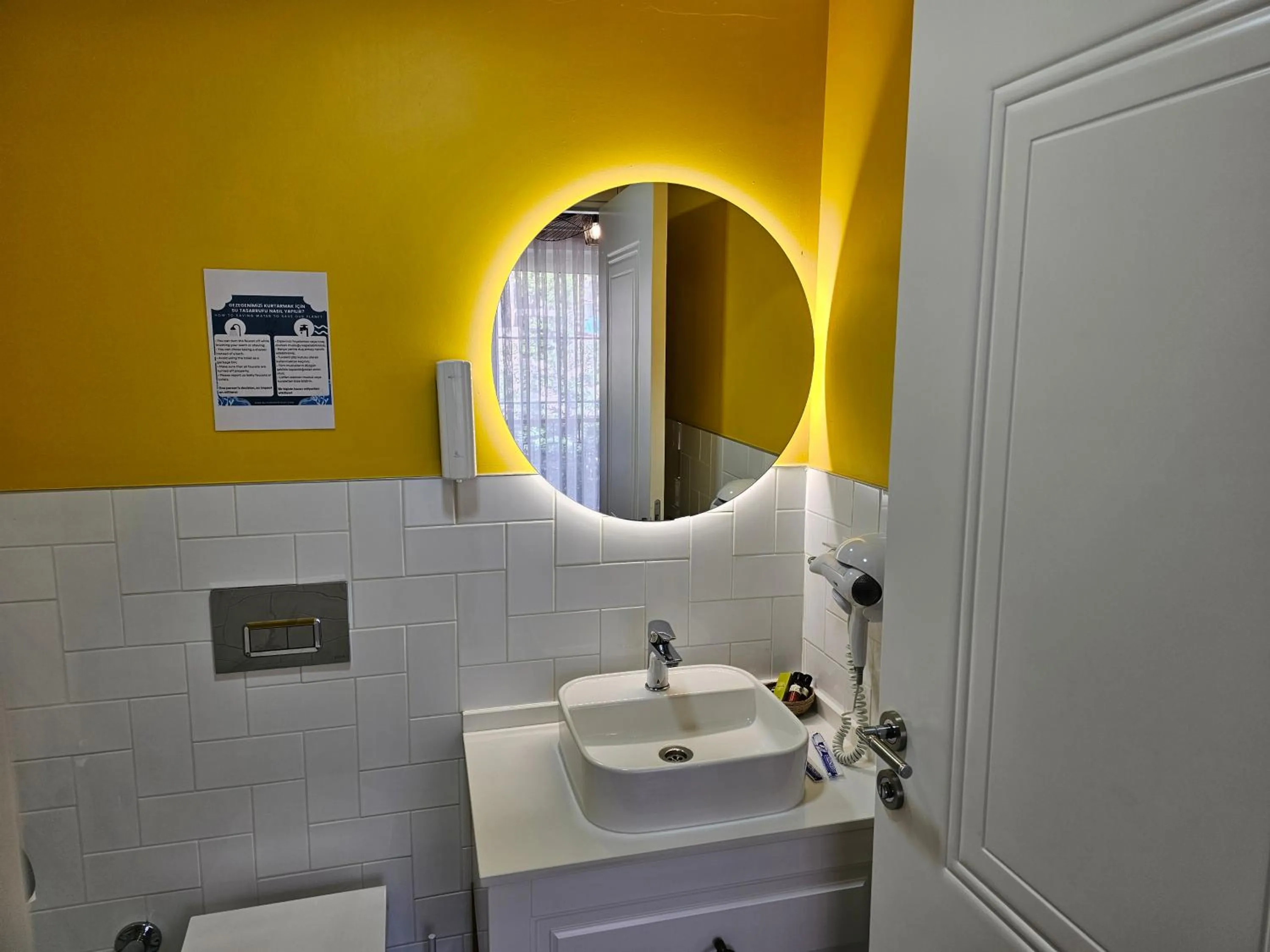 Toilet in Kuğu Urla