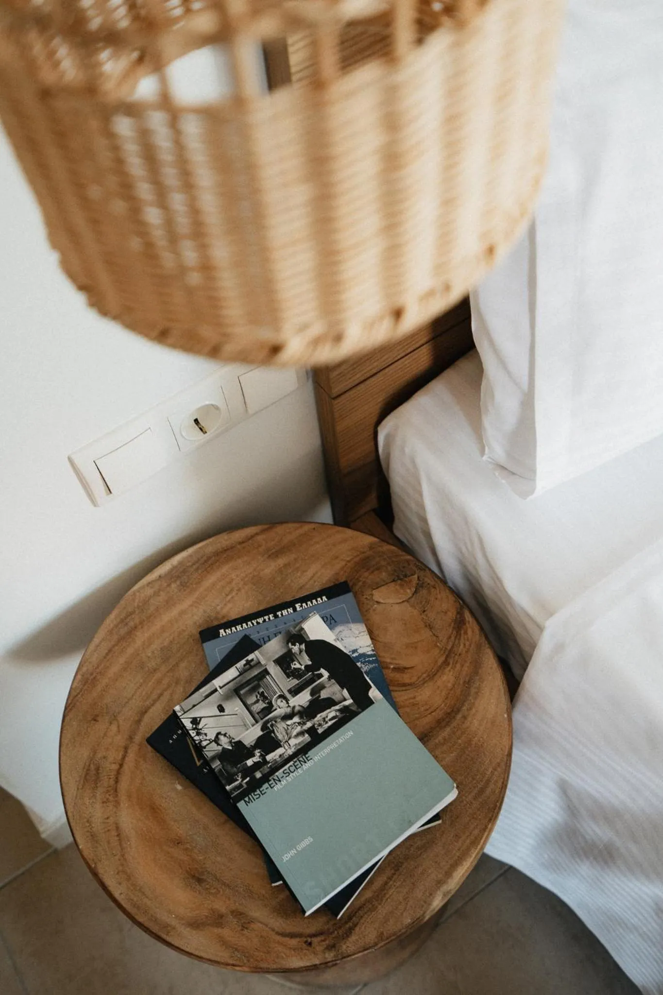 Bed in Funtuki Seaside Apartments
