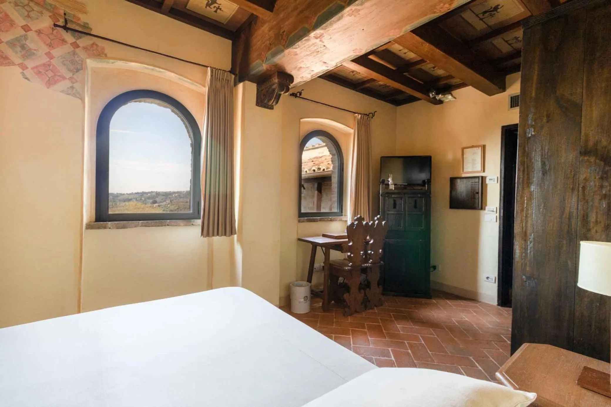 Photo of the whole room, Bed in Castello Di Monterone