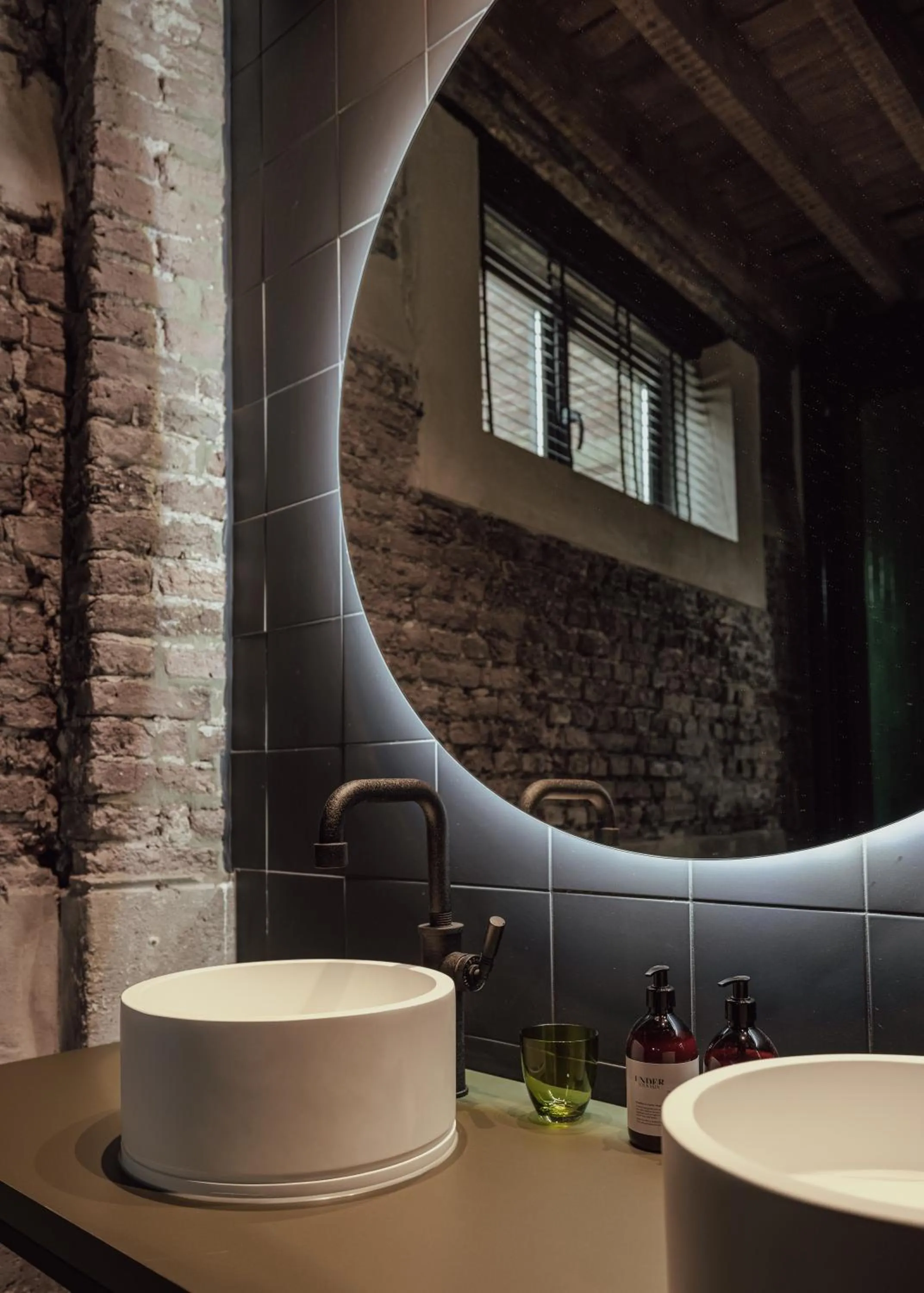 Bathroom in Cousins Boutique Hotel