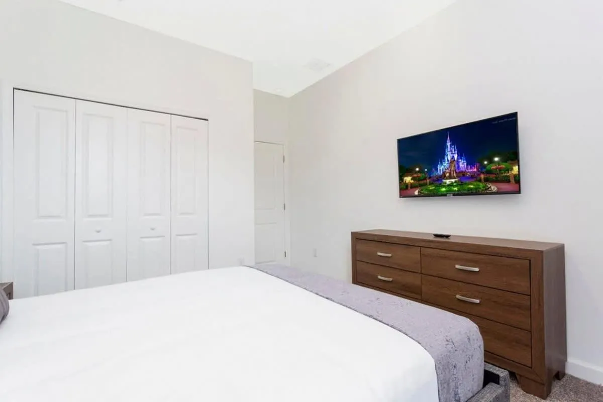 Bed in Stunning Family Friendly 5 Bd w/ Pool Close to Disney @ Storey Lake 4242