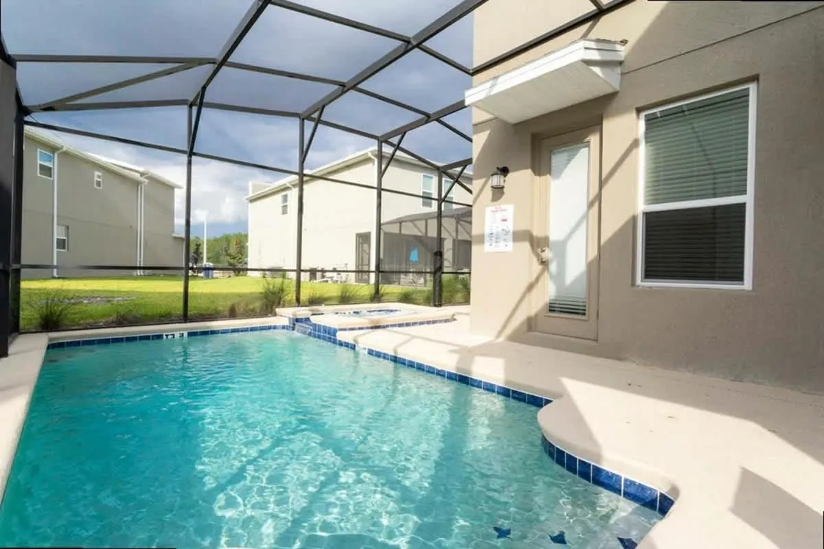 Stunning Family Friendly 5 Bd w/ Pool Close to Disney @ Storey Lake 4242