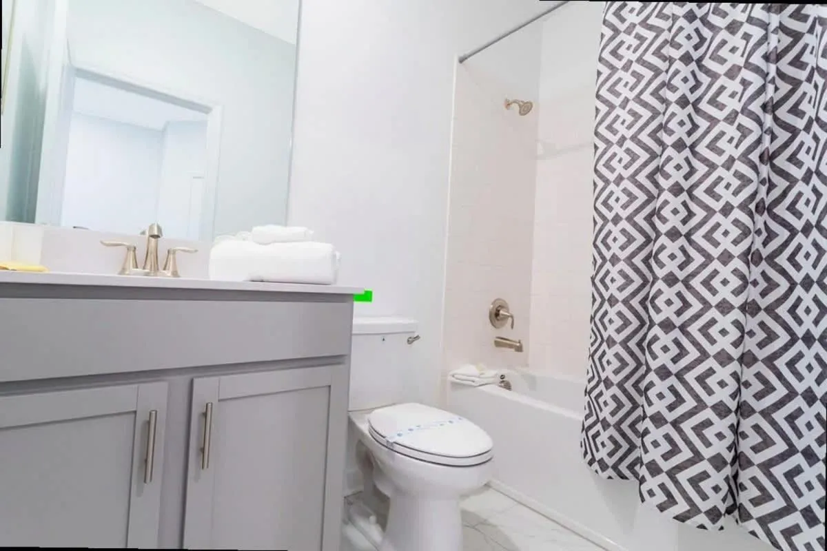 Stunning Family Friendly 5 Bd w/ Pool Close to Disney @ Storey Lake 4242