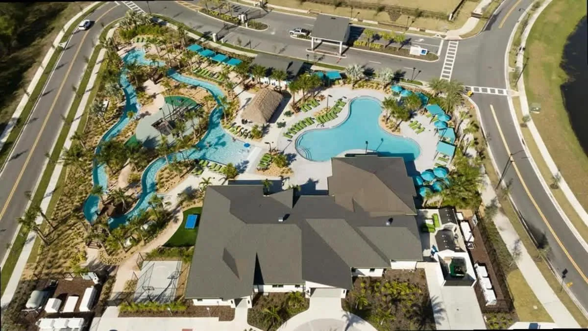 Stunning Family Friendly 5 Bd w/ Pool Close to Disney @ Storey Lake 4242